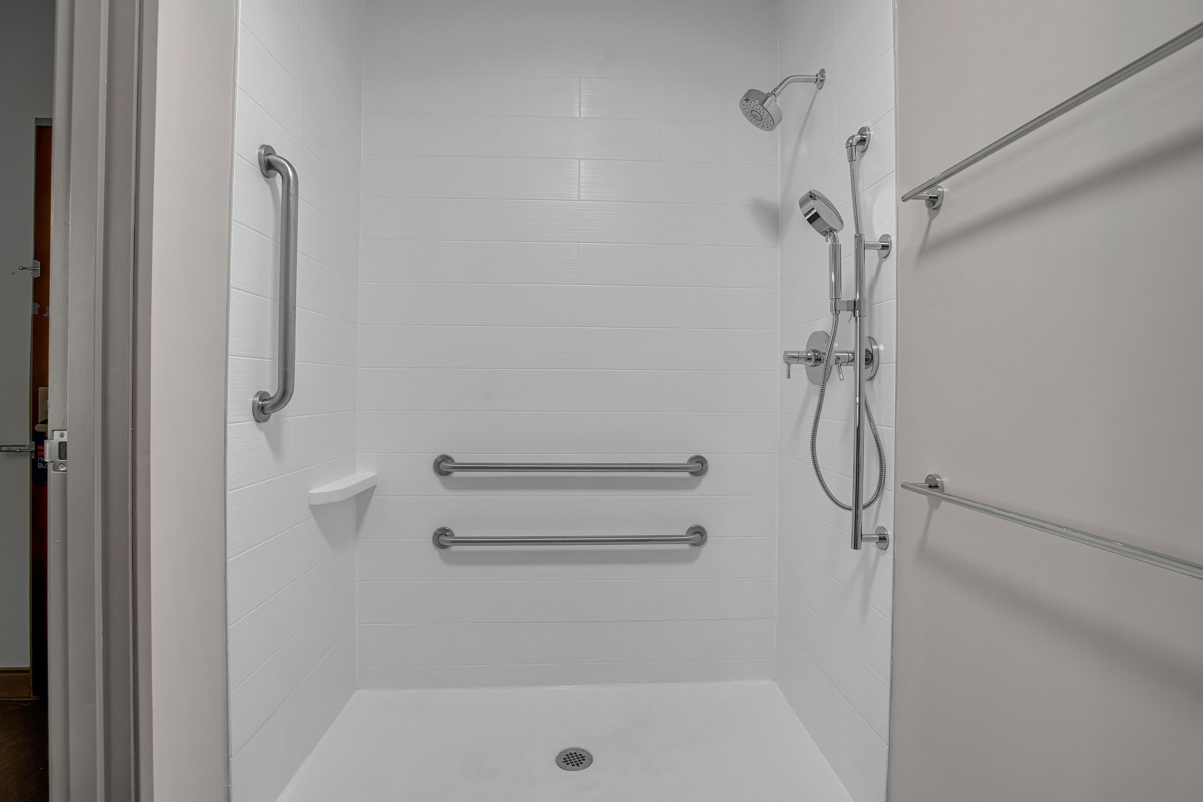 Holiday Inn Express & Suites Portland-Jantzen Beach — 72