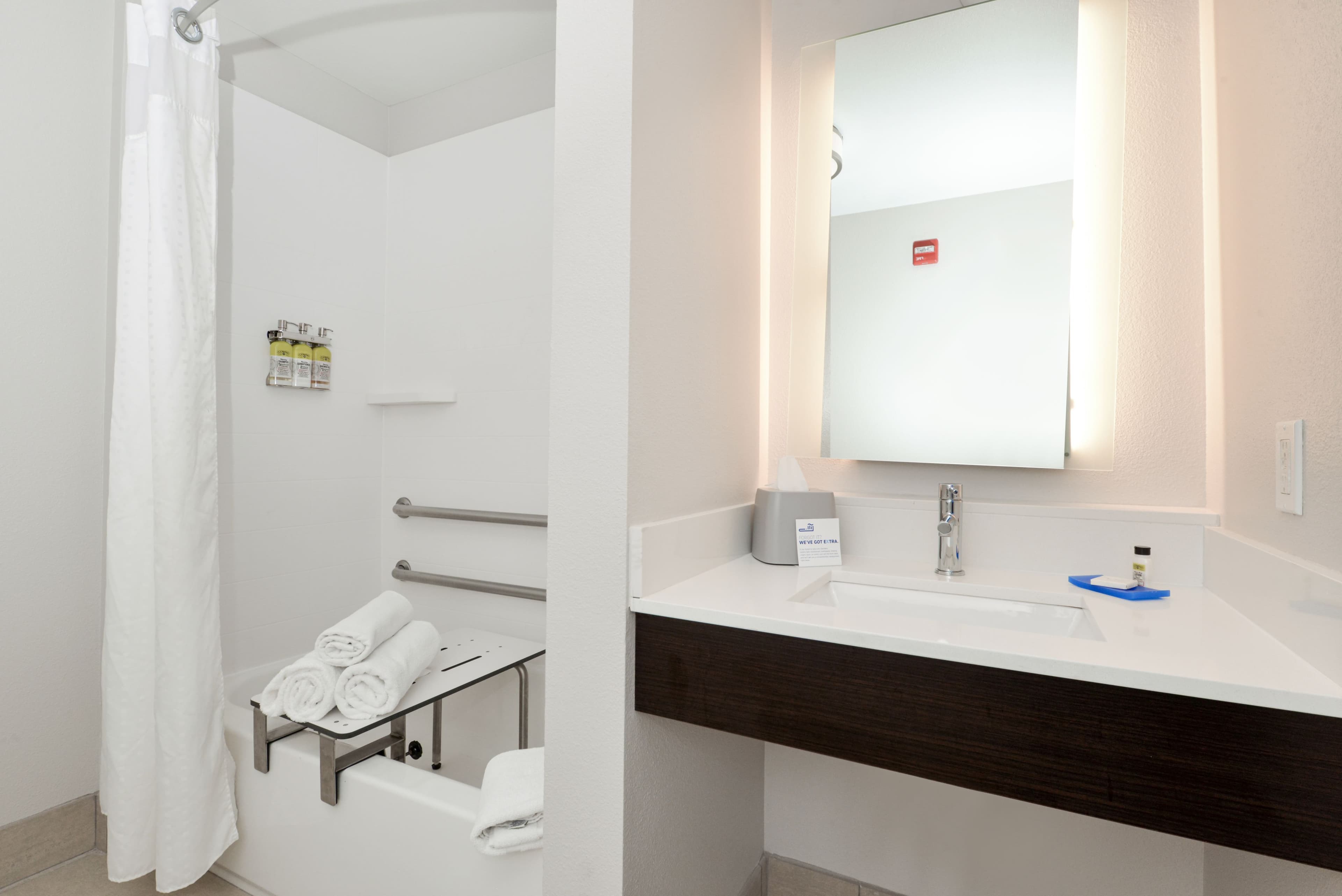 Holiday Inn Express & Suites Pueblo North — 6
