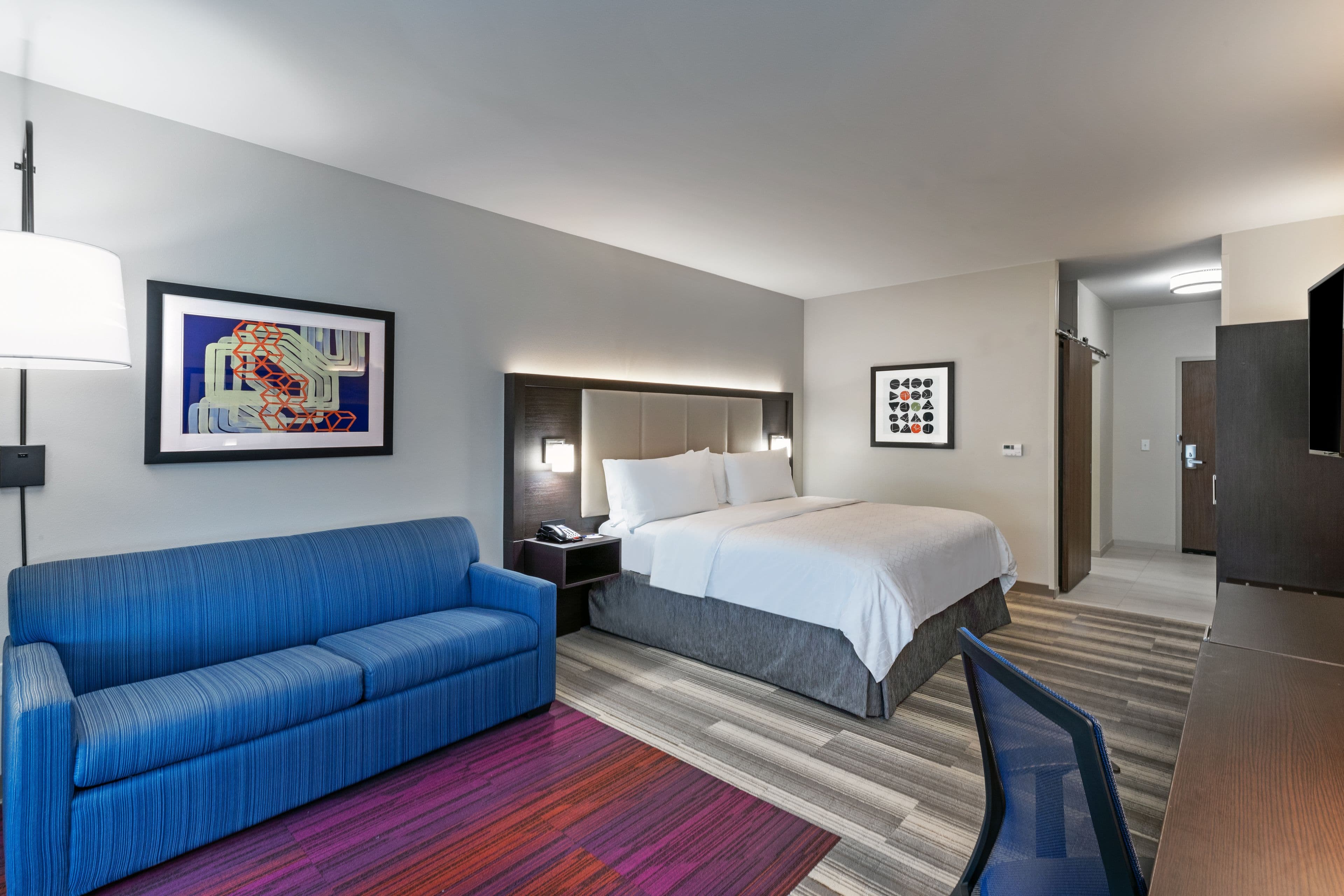 Holiday Inn Express & Suites Purcell — 6