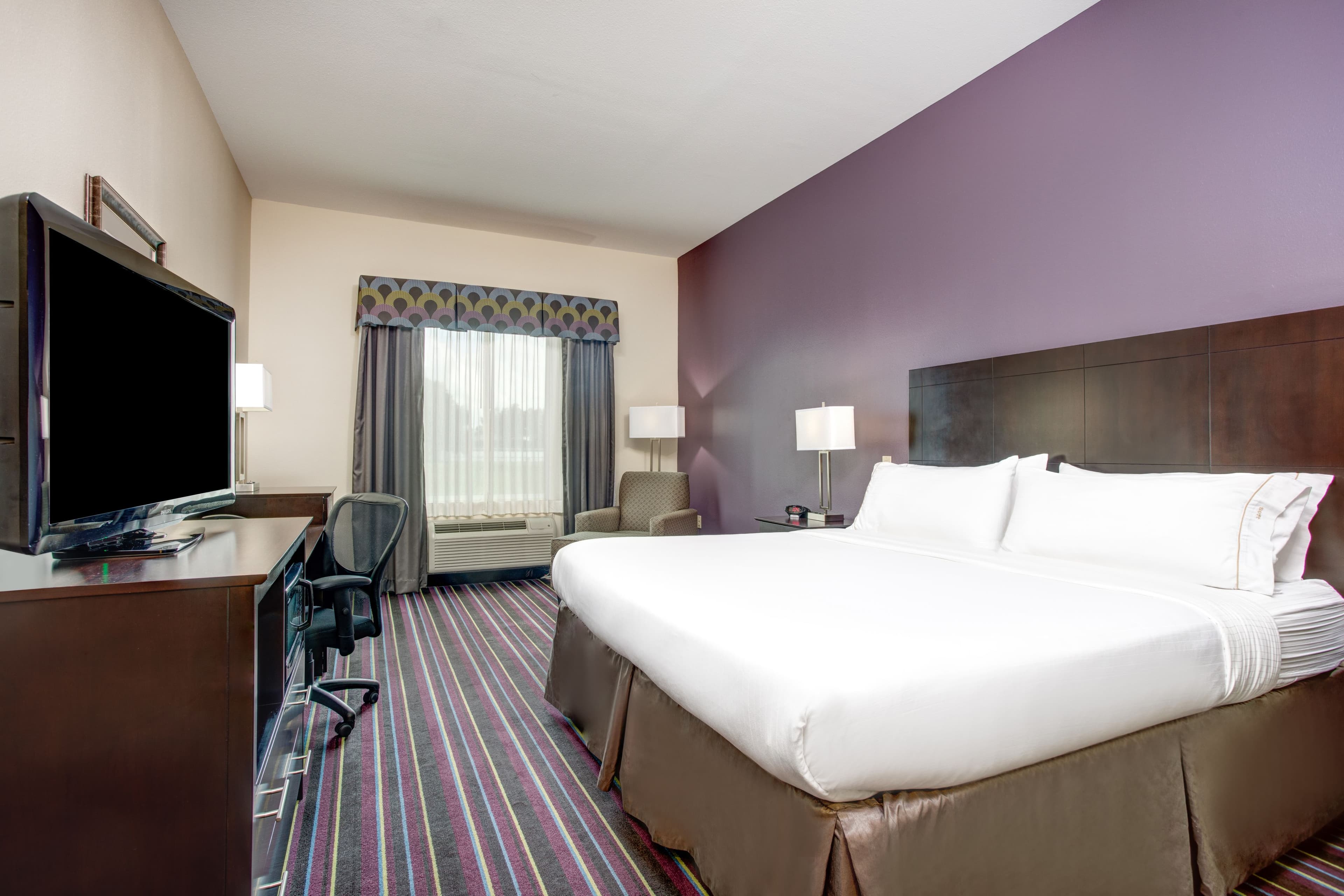 Holiday Inn Express & Suites Raceland - Highway 90 — 2