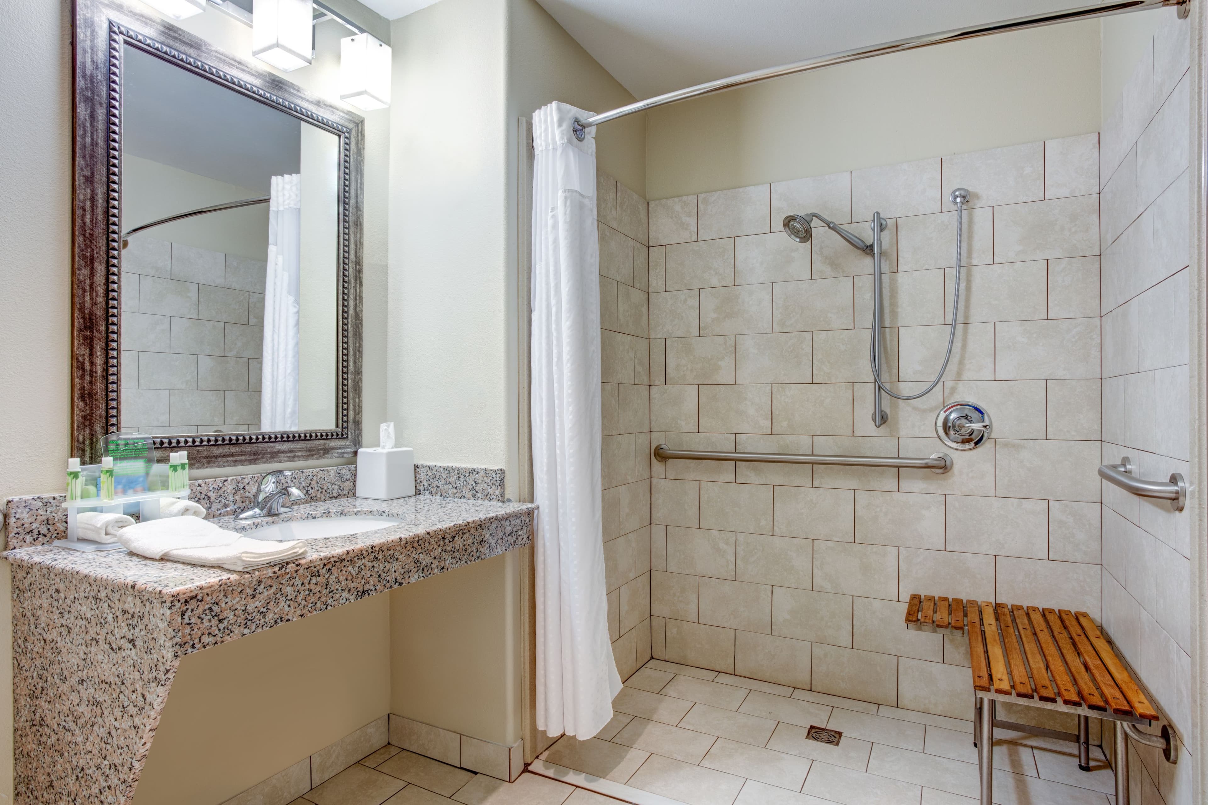 Holiday Inn Express & Suites Raceland - Highway 90 — 11