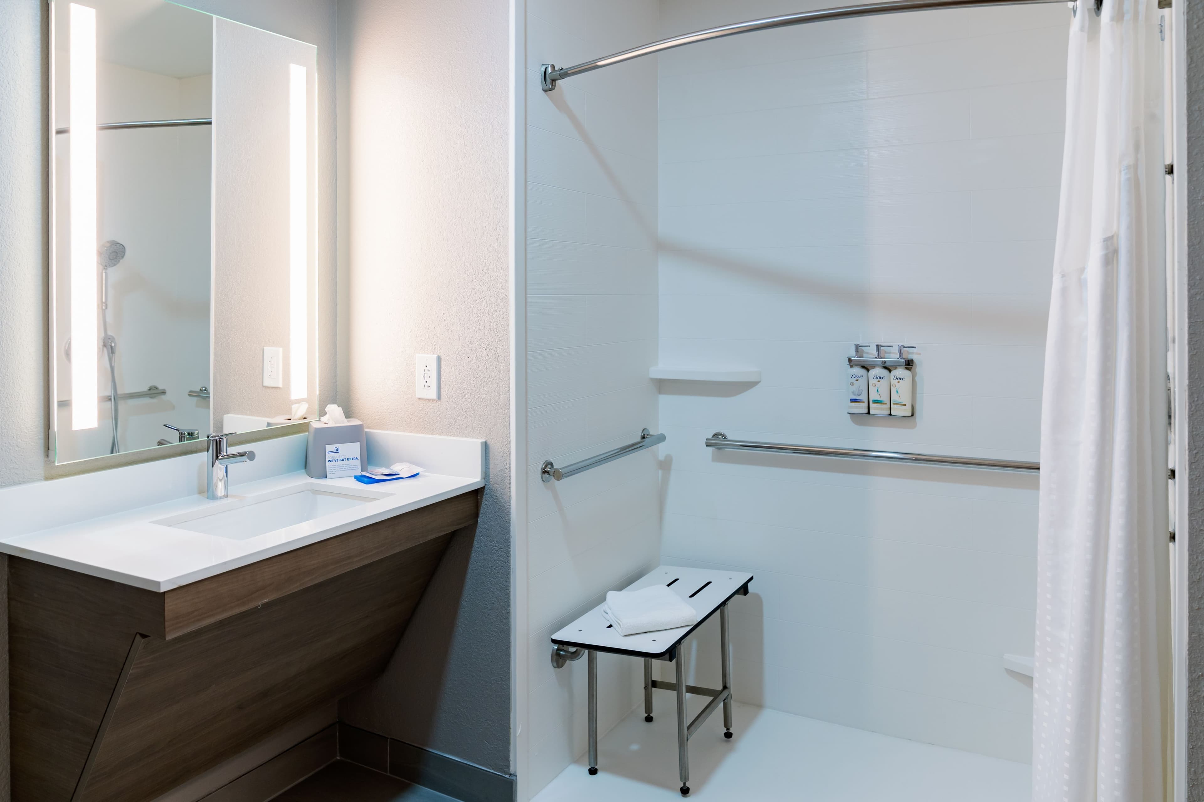 Holiday Inn Express & Suites Raleigh SW NC State — 32