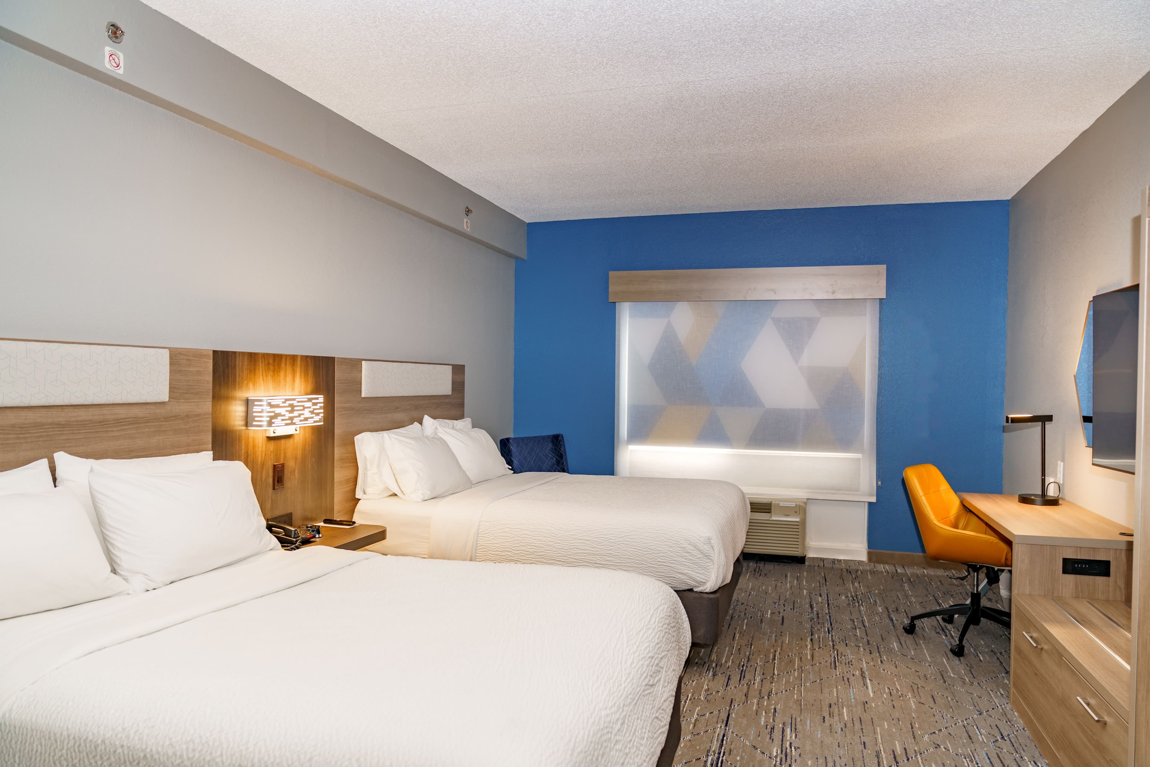 Holiday Inn Express & Suites Raleigh SW NC State — 56