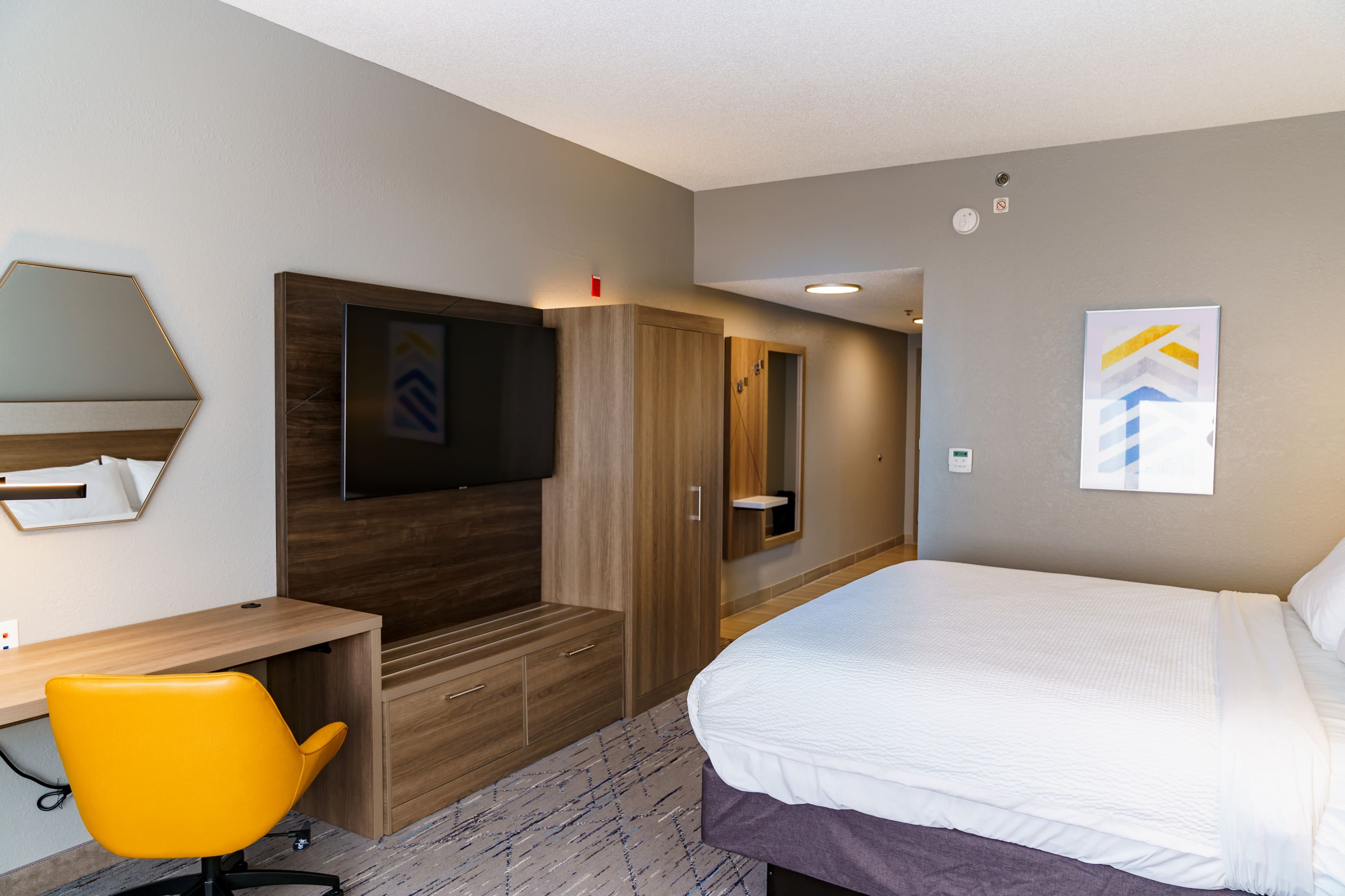 Holiday Inn Express & Suites Raleigh SW NC State — 21