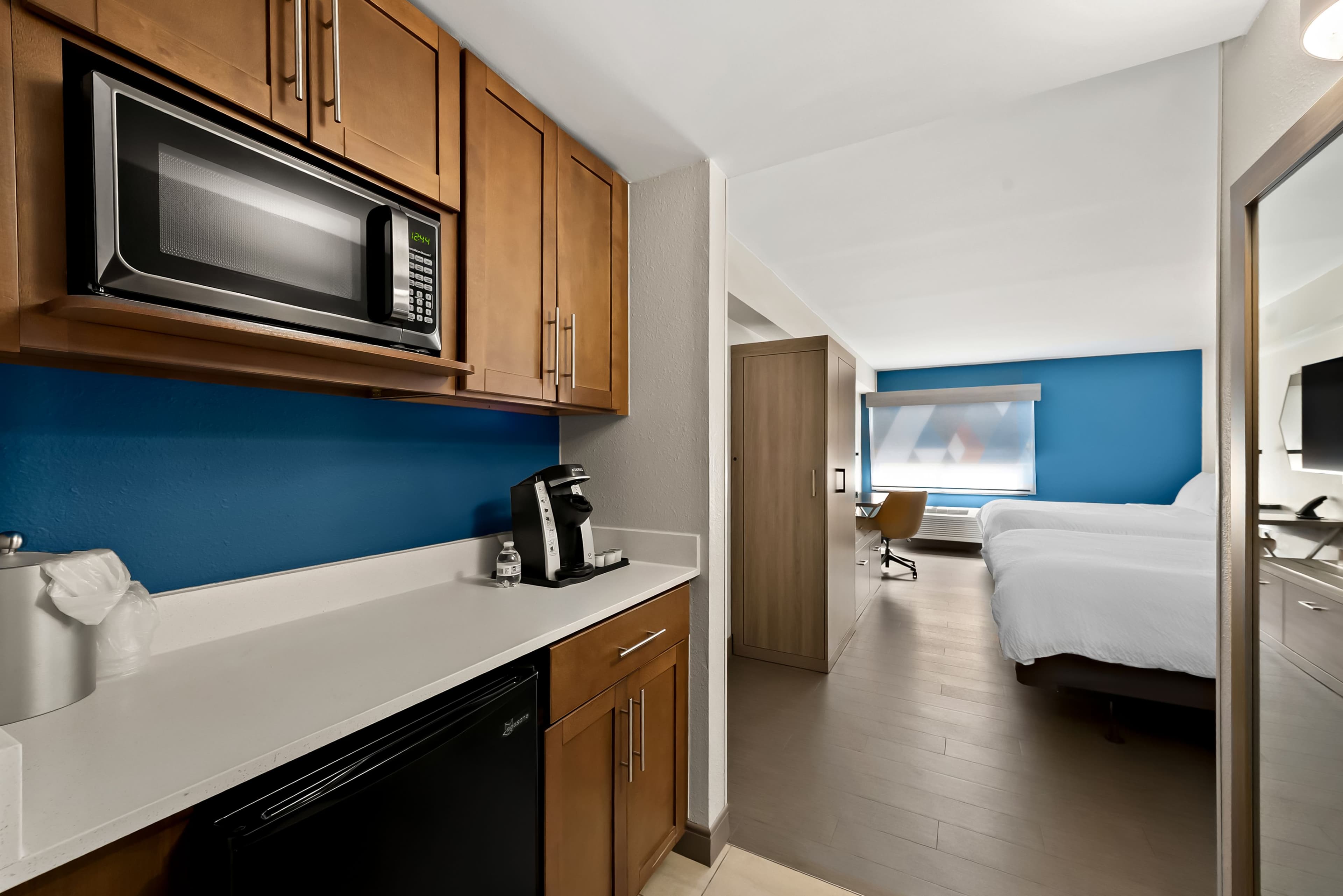Holiday Inn Express & Suites Raleigh NE - Medical Ctr Area — 30