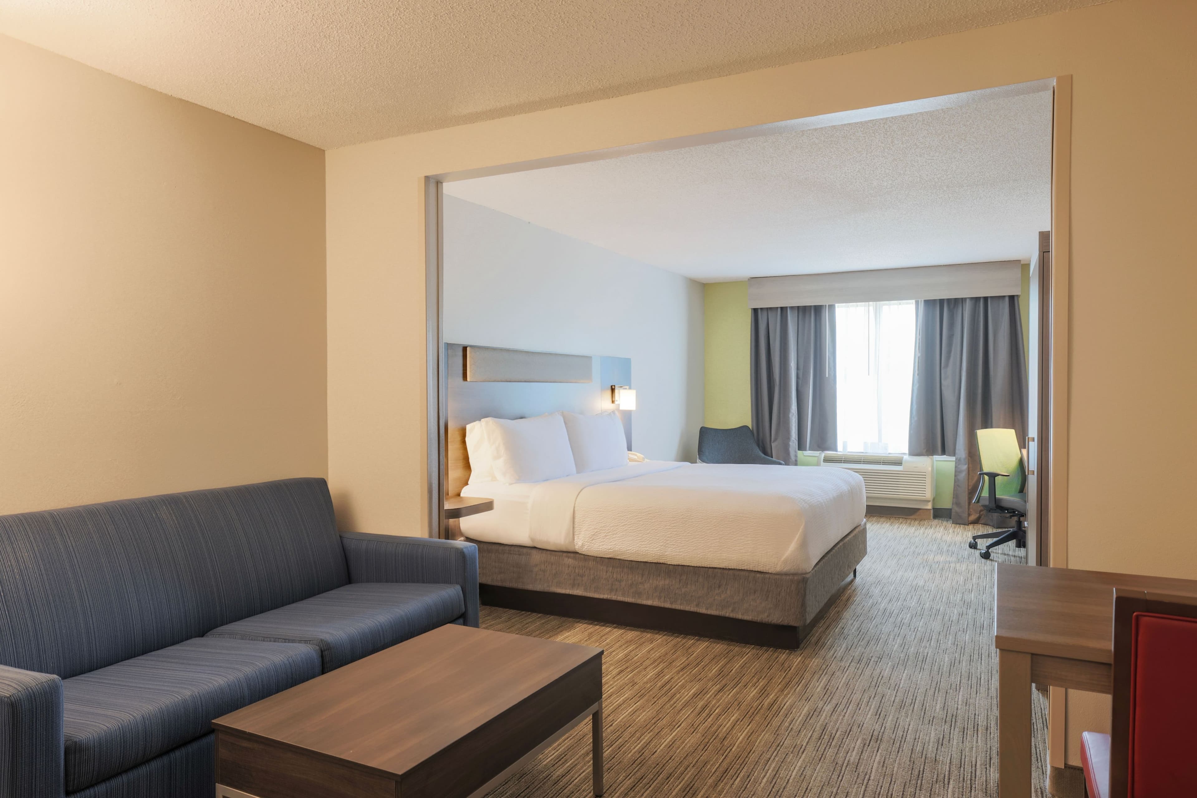 Holiday Inn Express & Suites Raleigh North - Wake Forest — 32