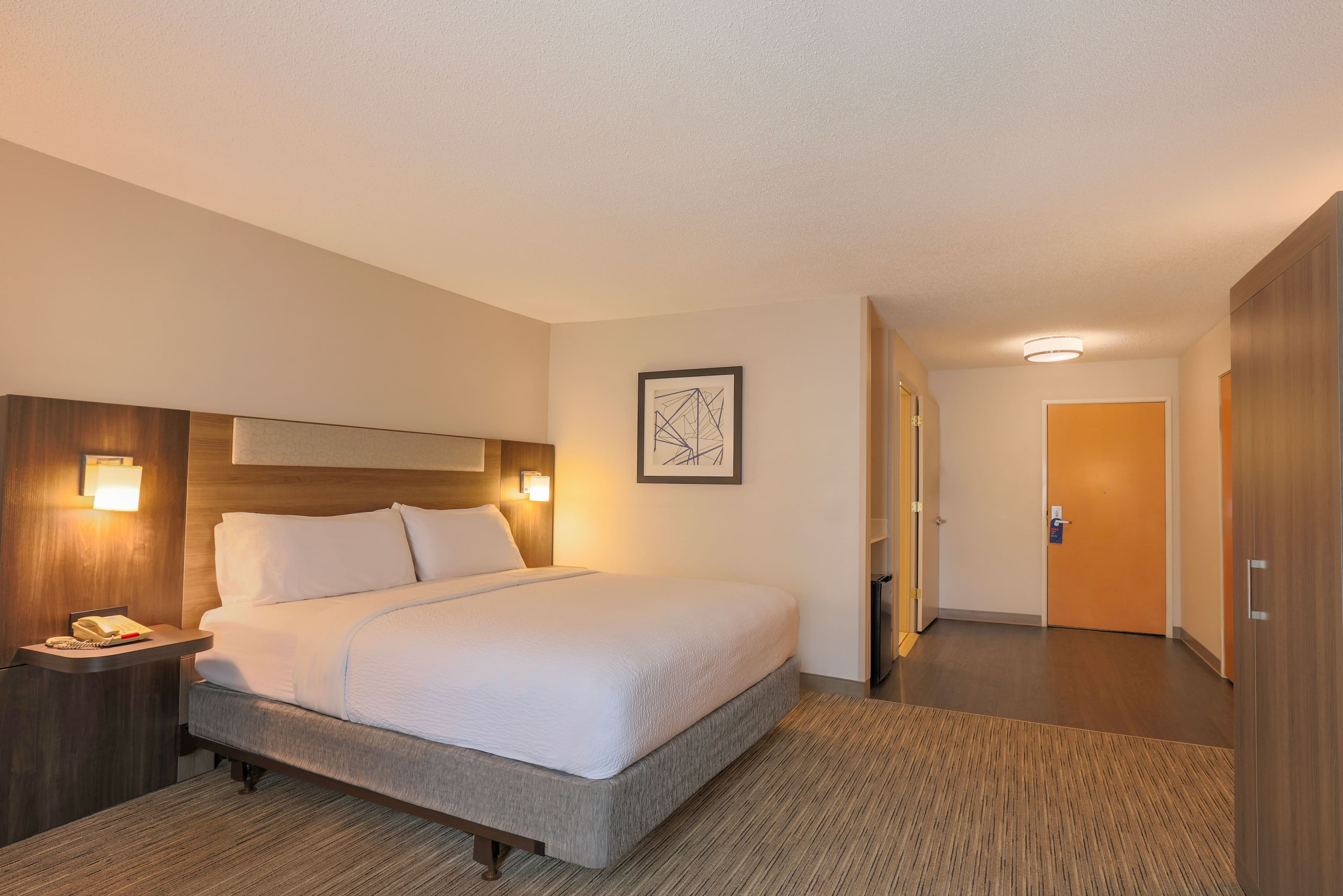 Holiday Inn Express & Suites Raleigh North - Wake Forest — 11