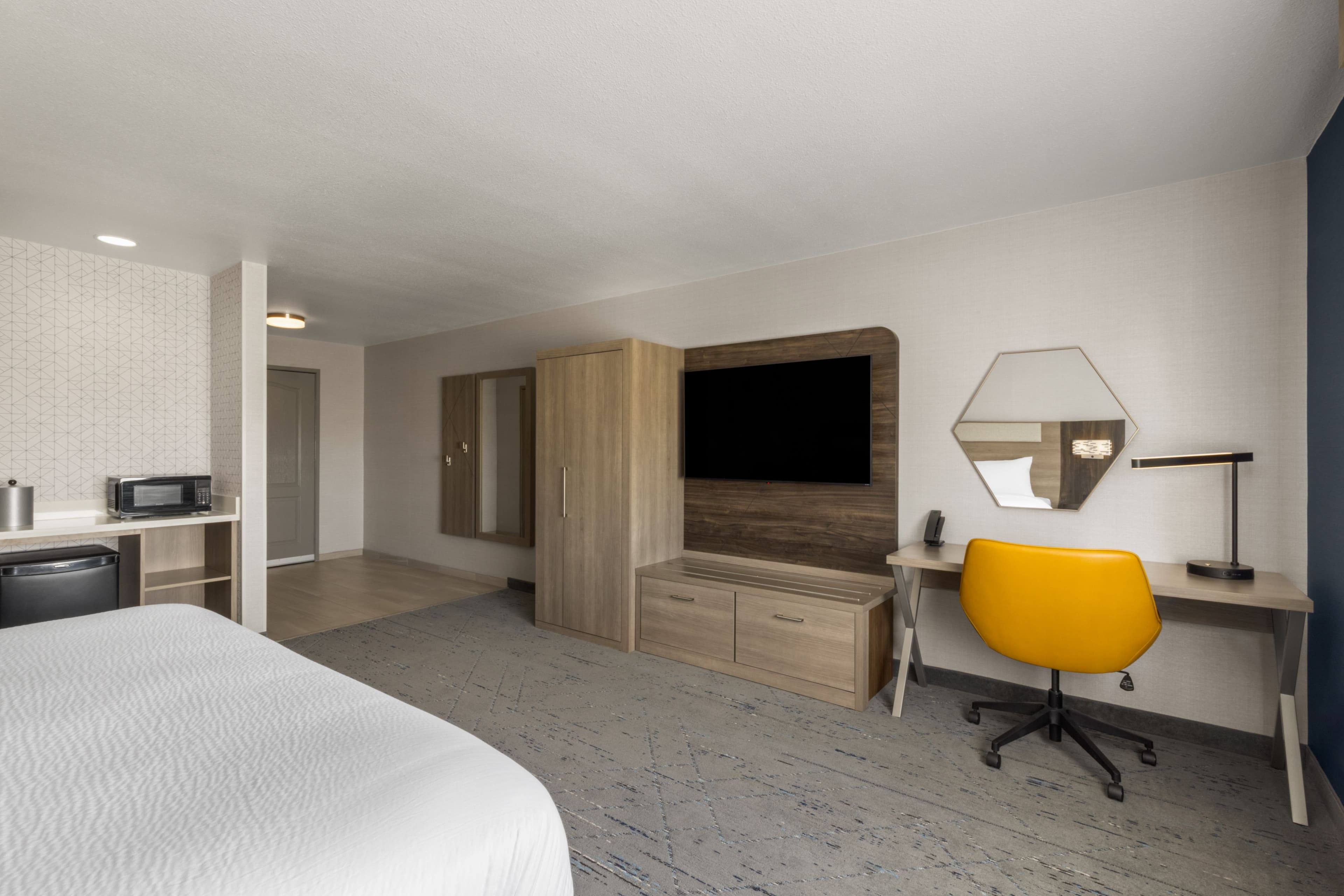 Holiday Inn Express & Suites Rapid City I-90 — 9