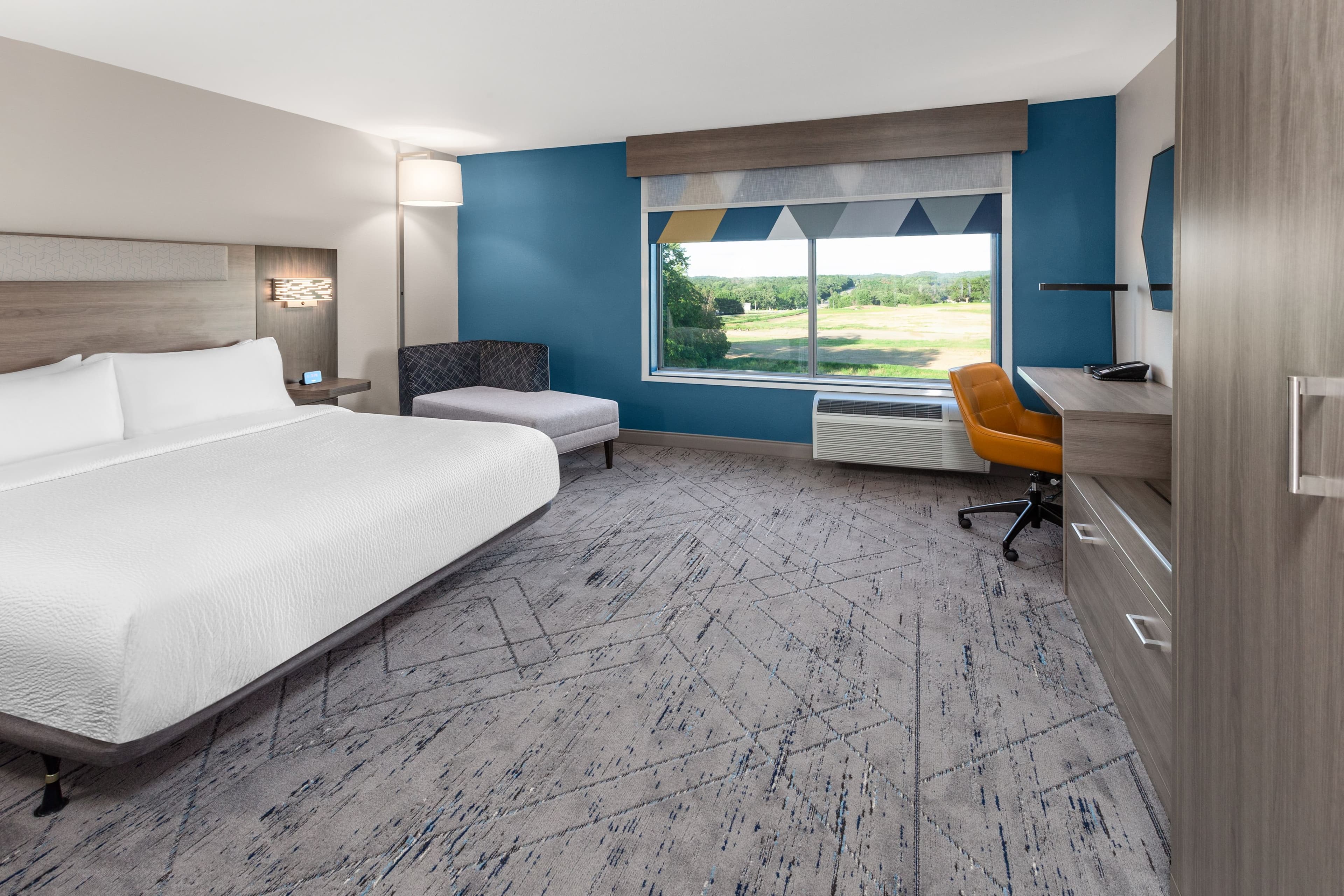 Holiday Inn Express & Suites Reedsburg – Dells Area — 9