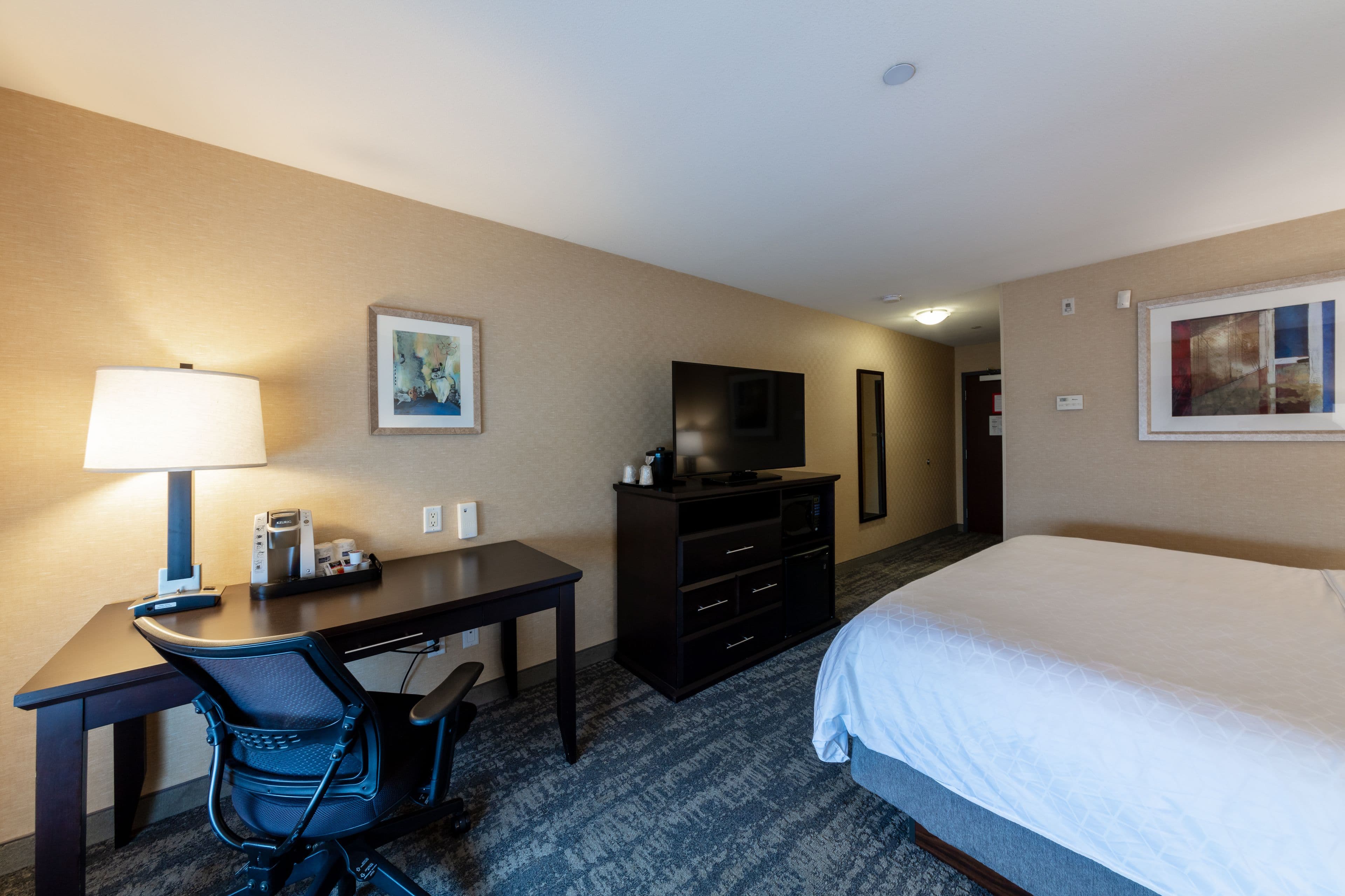 Holiday Inn Express & Suites Riverport Richmond — 6