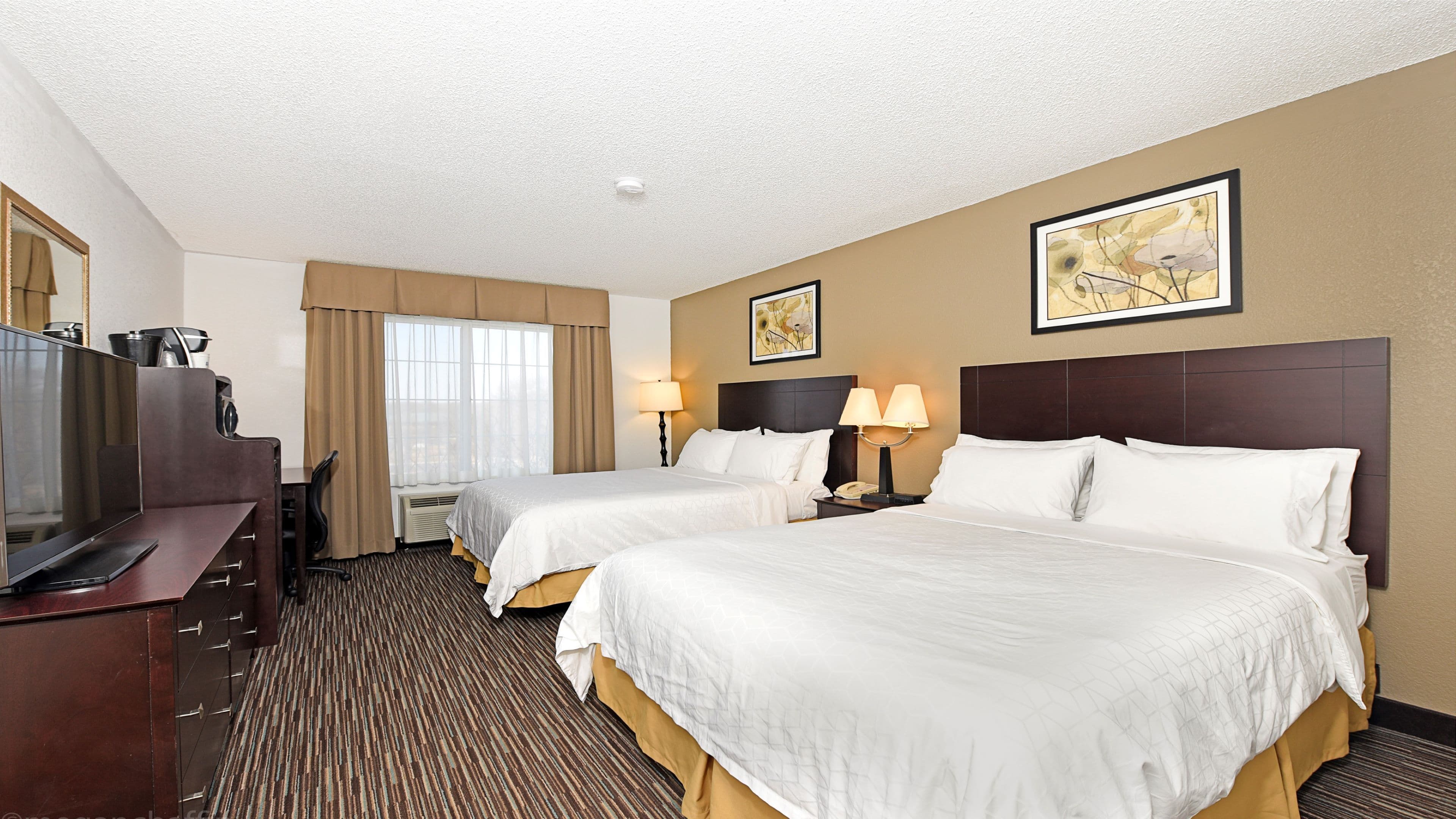 Holiday Inn Express & Suites Chicago-Deerfield/Lincolnshire — 9
