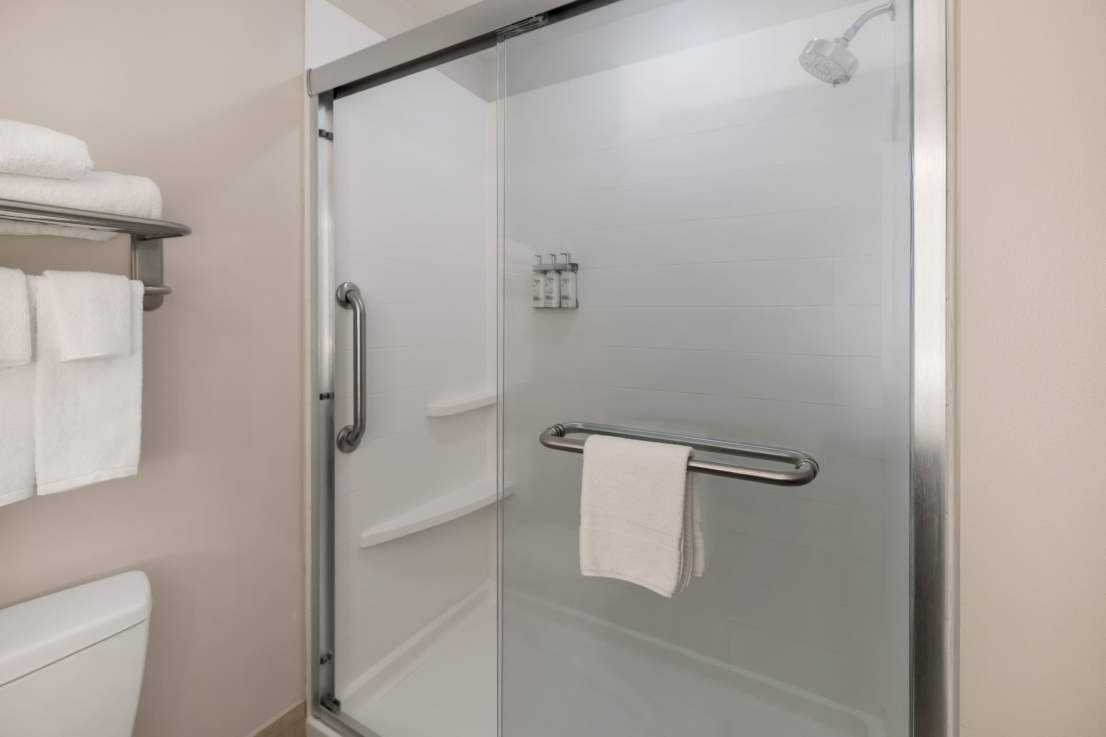 Holiday Inn Express & Suites Rolla - Univ of Missouri S&T — 3