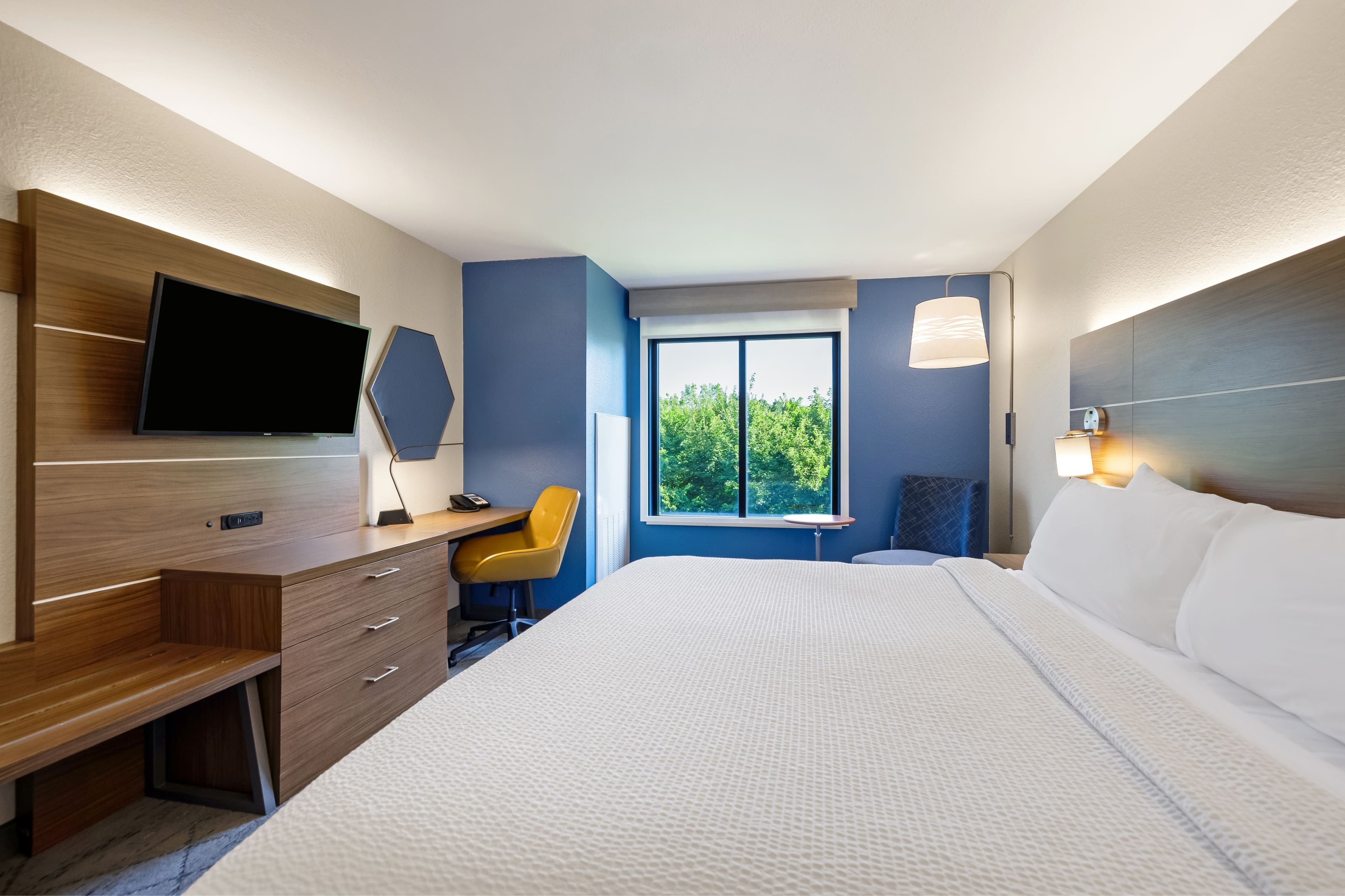 Holiday Inn Express & Suites Rolla - Univ of Missouri S&T — 5
