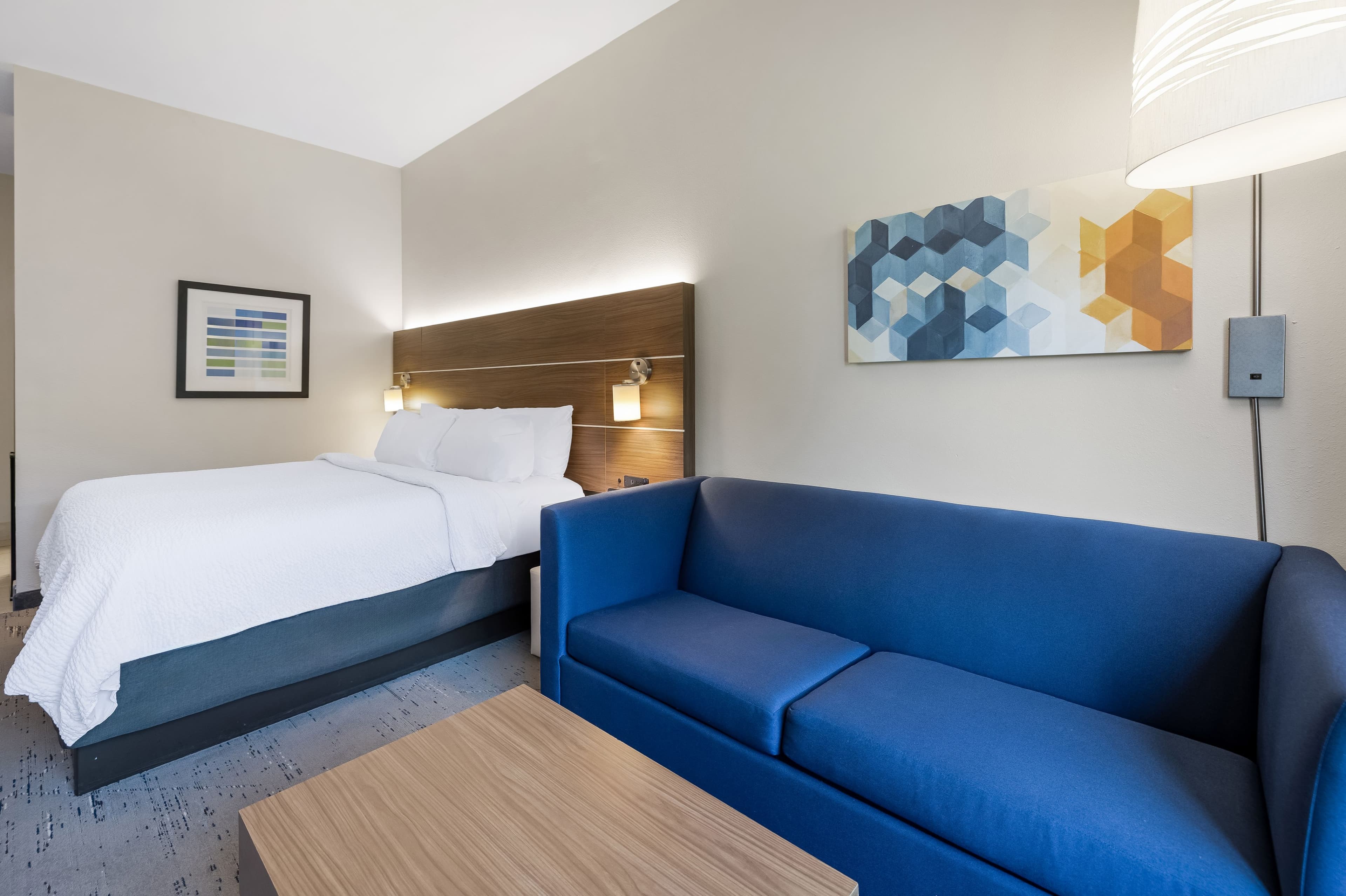 Holiday Inn Express & Suites Rolla - Univ of Missouri S&T — 11