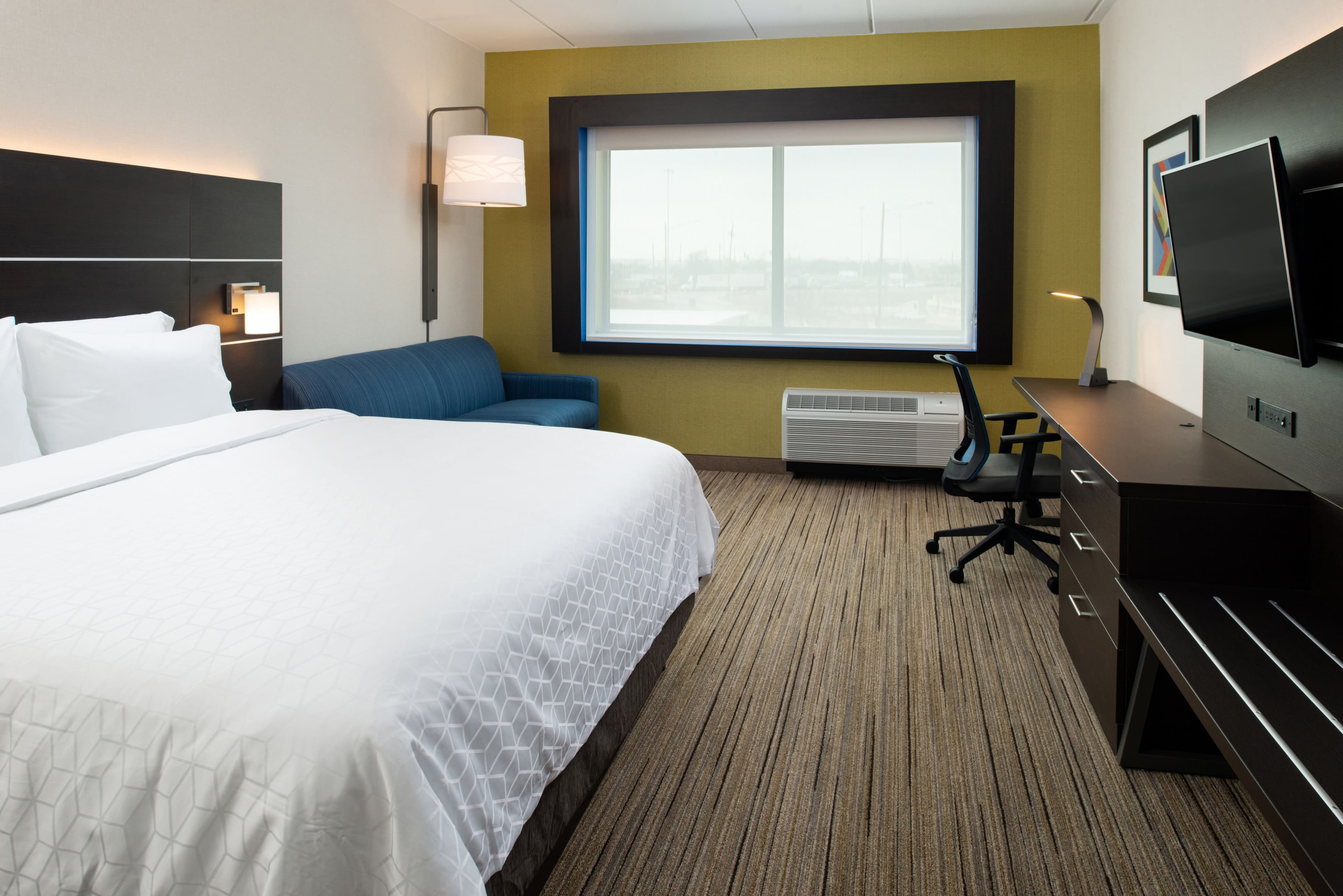 Holiday Inn Express & Suites Romeoville - Joliet North — 7