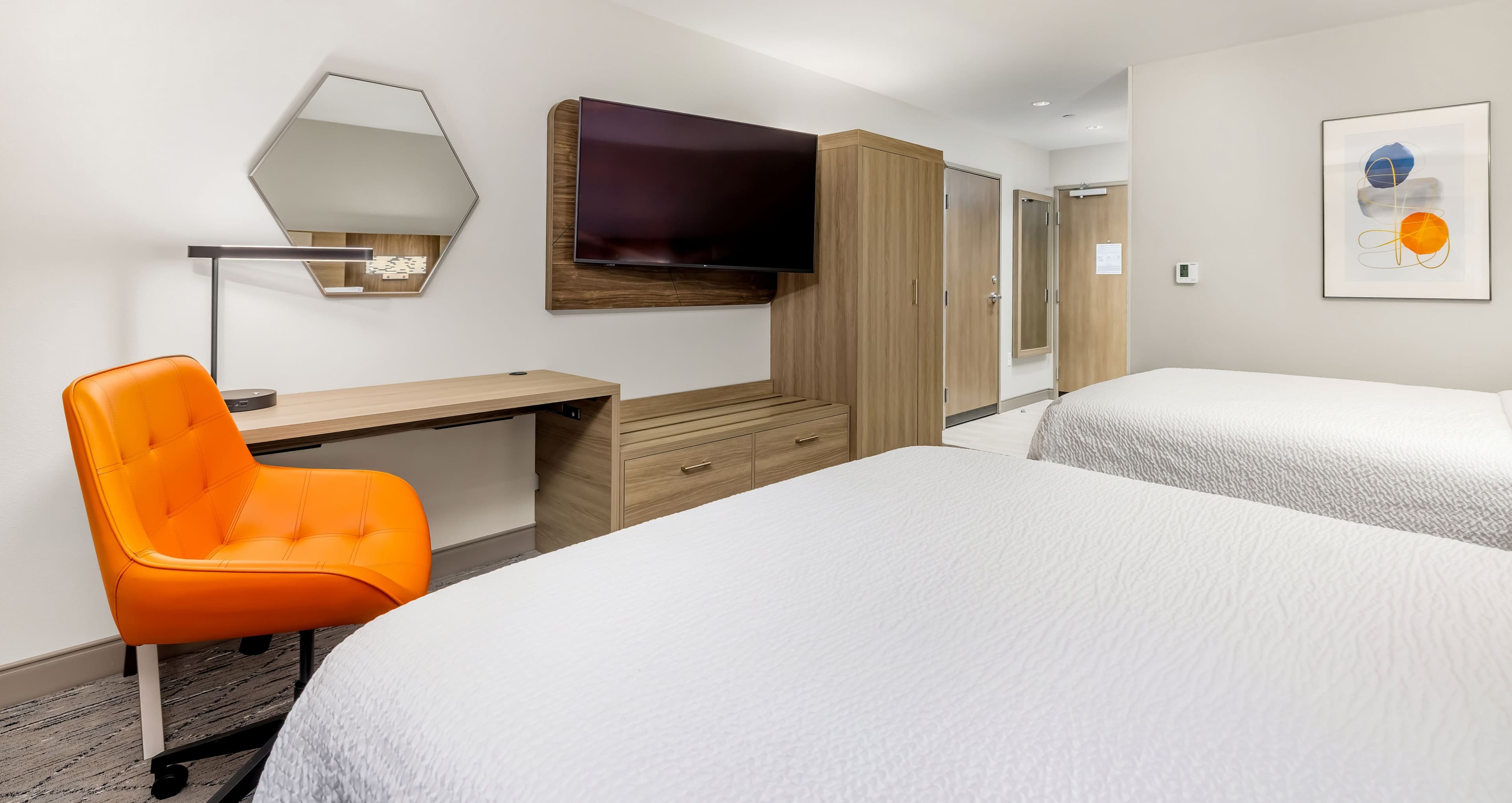 Holiday Inn Express & Suites Roseburg North — 64