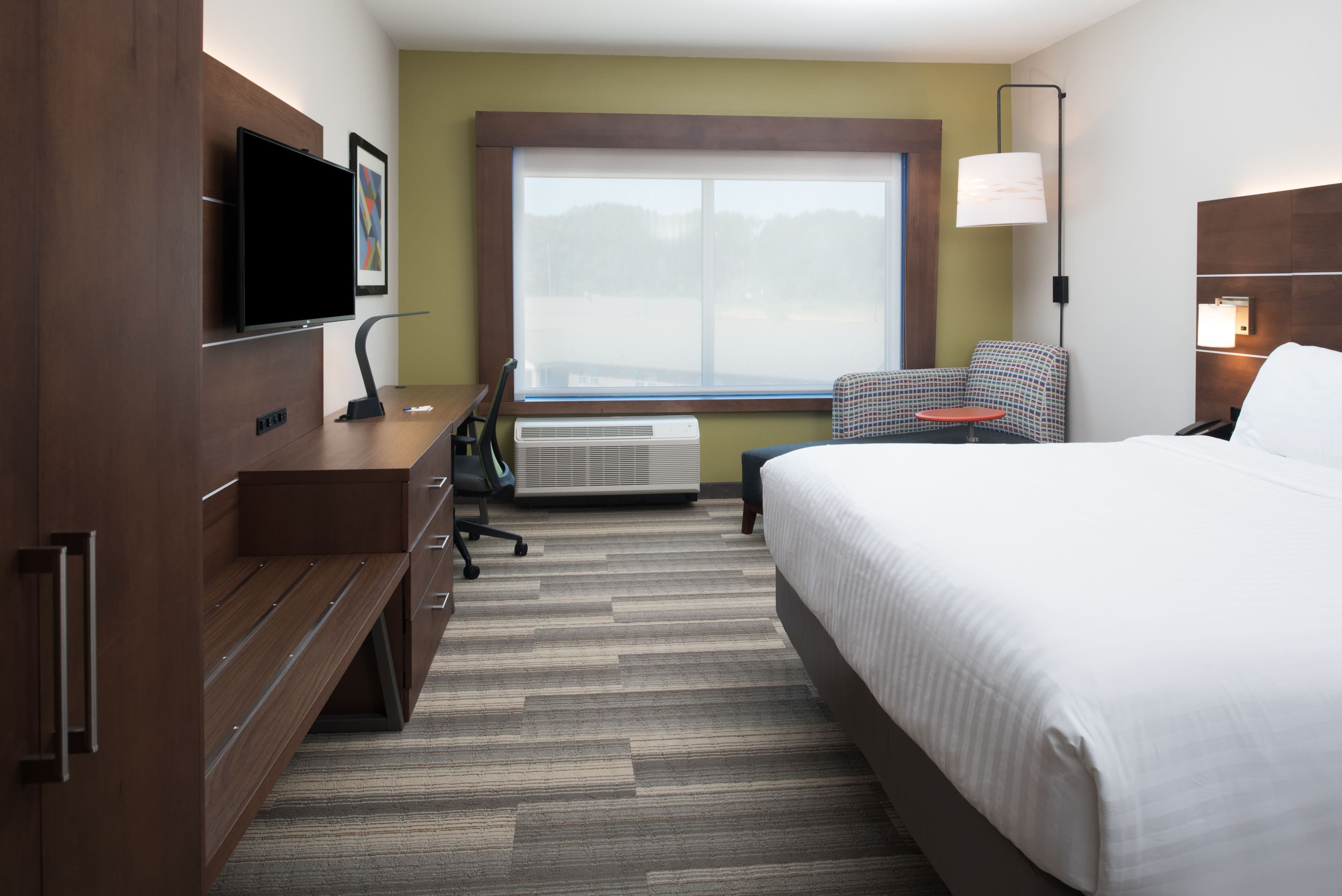 Holiday Inn Express & Suites Ruston - Image 2