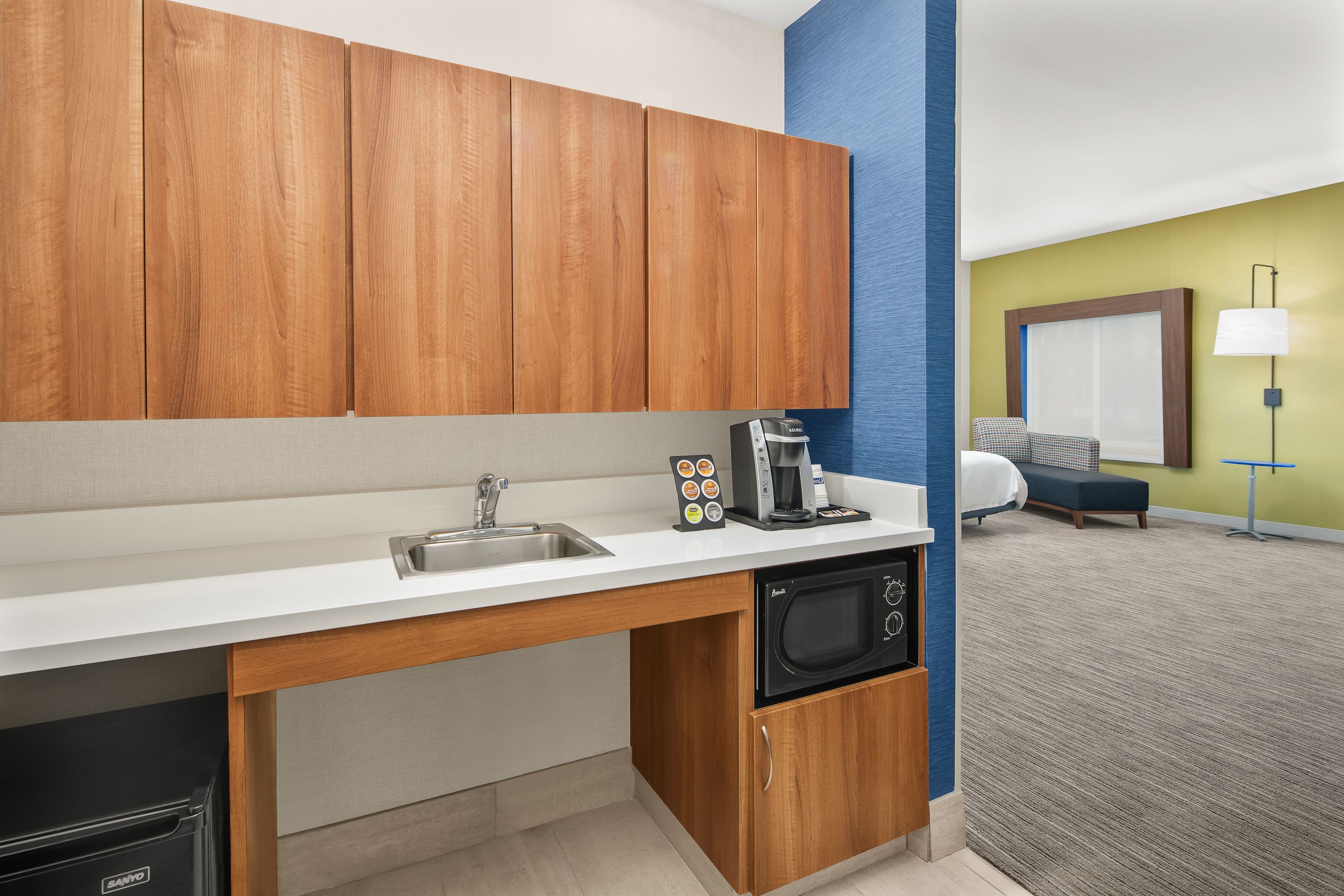 Holiday Inn Express & Suites Sacramento Airport Natomas — 49