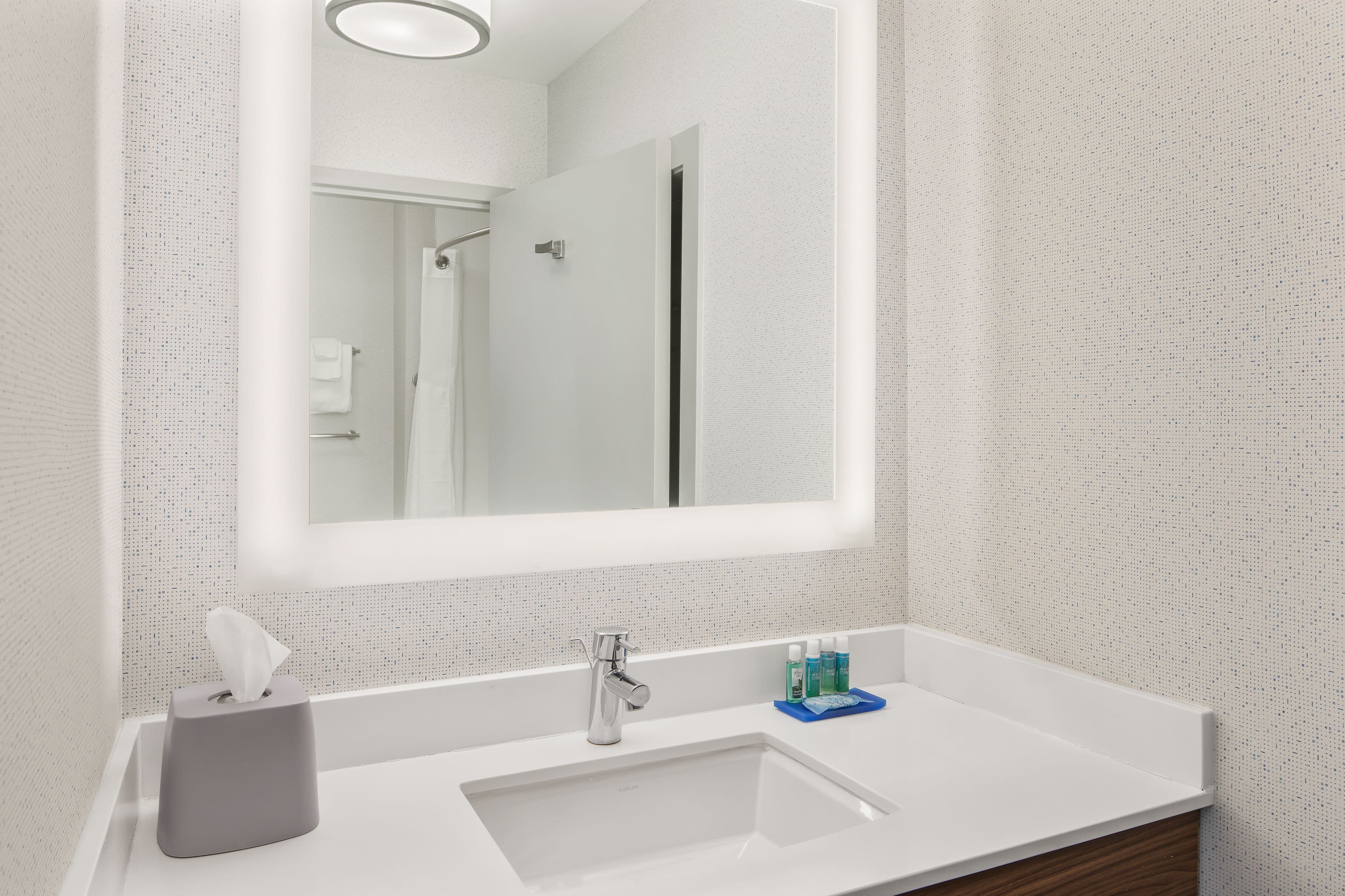 Holiday Inn Express & Suites Sacramento Airport Natomas — 36