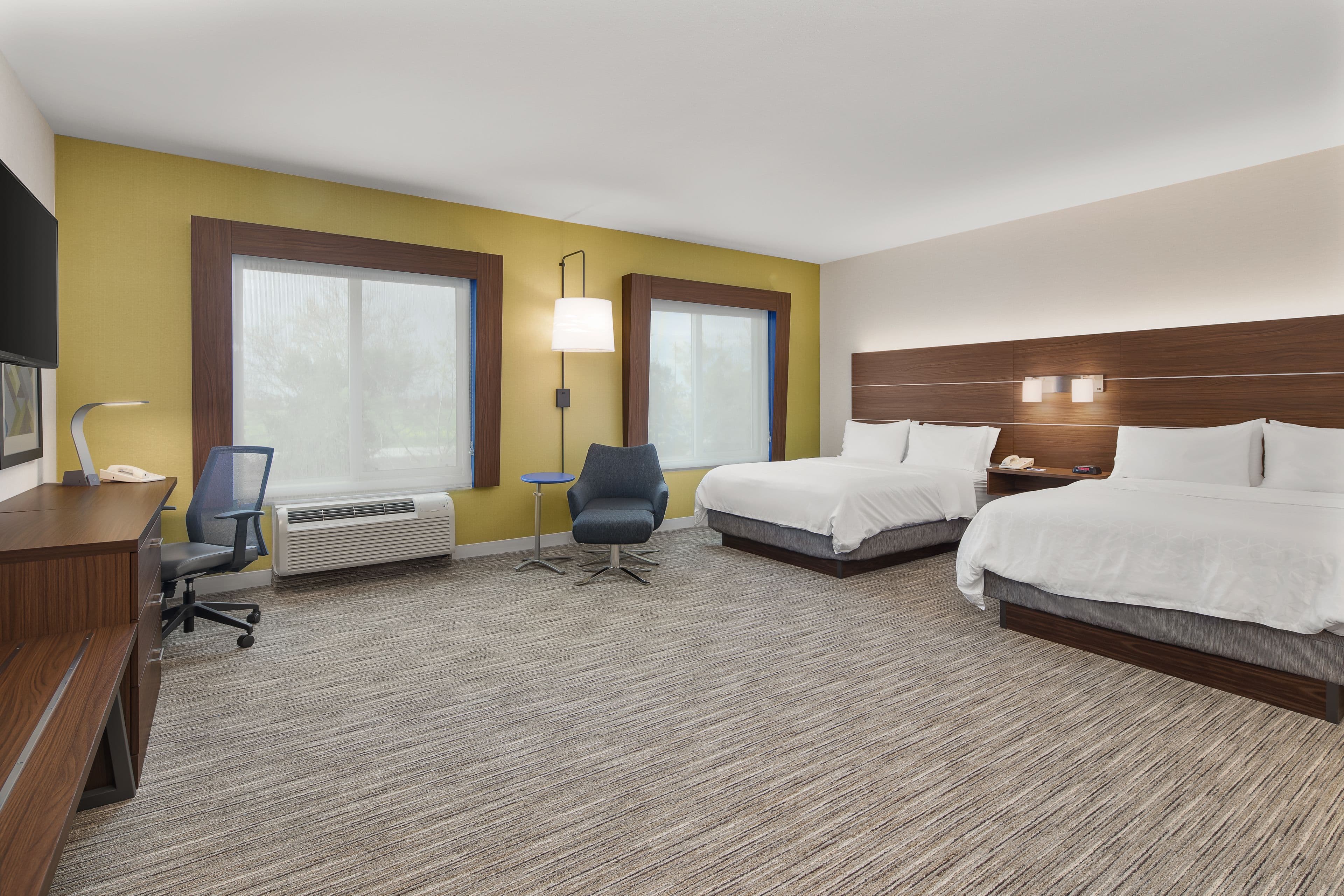 Holiday Inn Express & Suites Sacramento Airport Natomas — 14