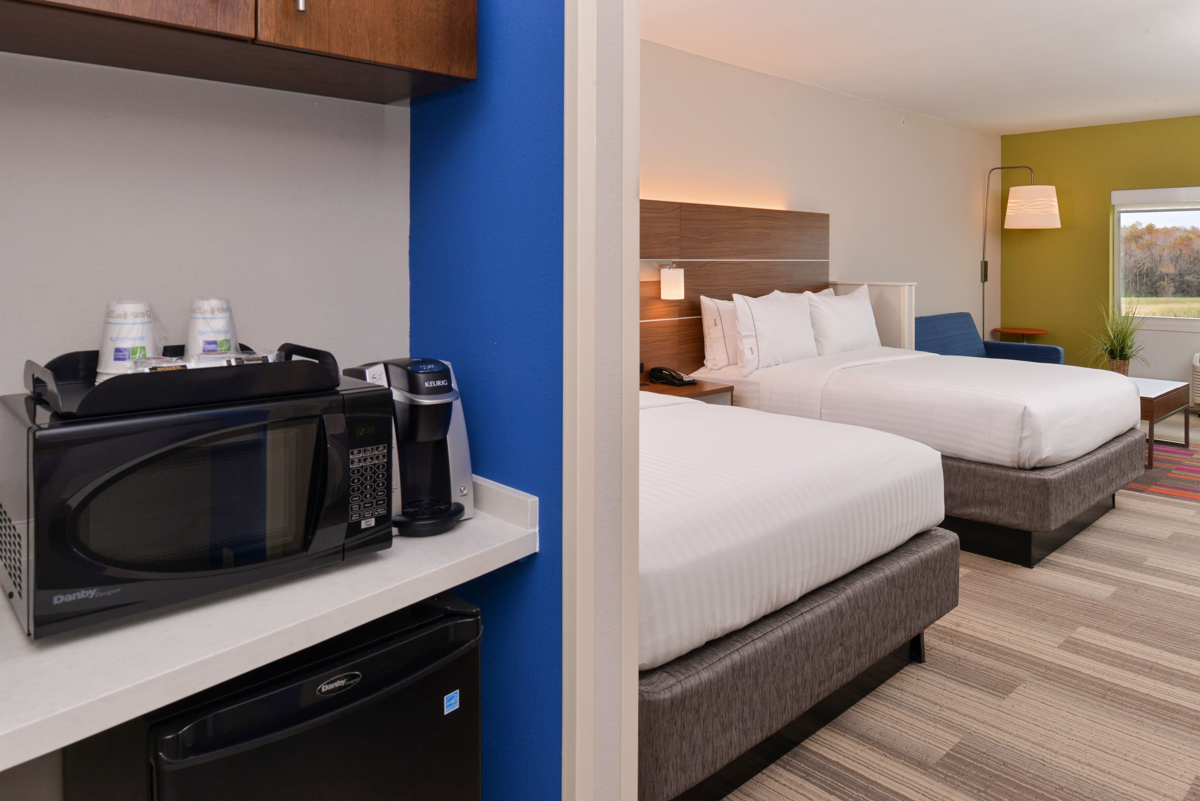 Holiday Inn Express & Suites Salem — 26