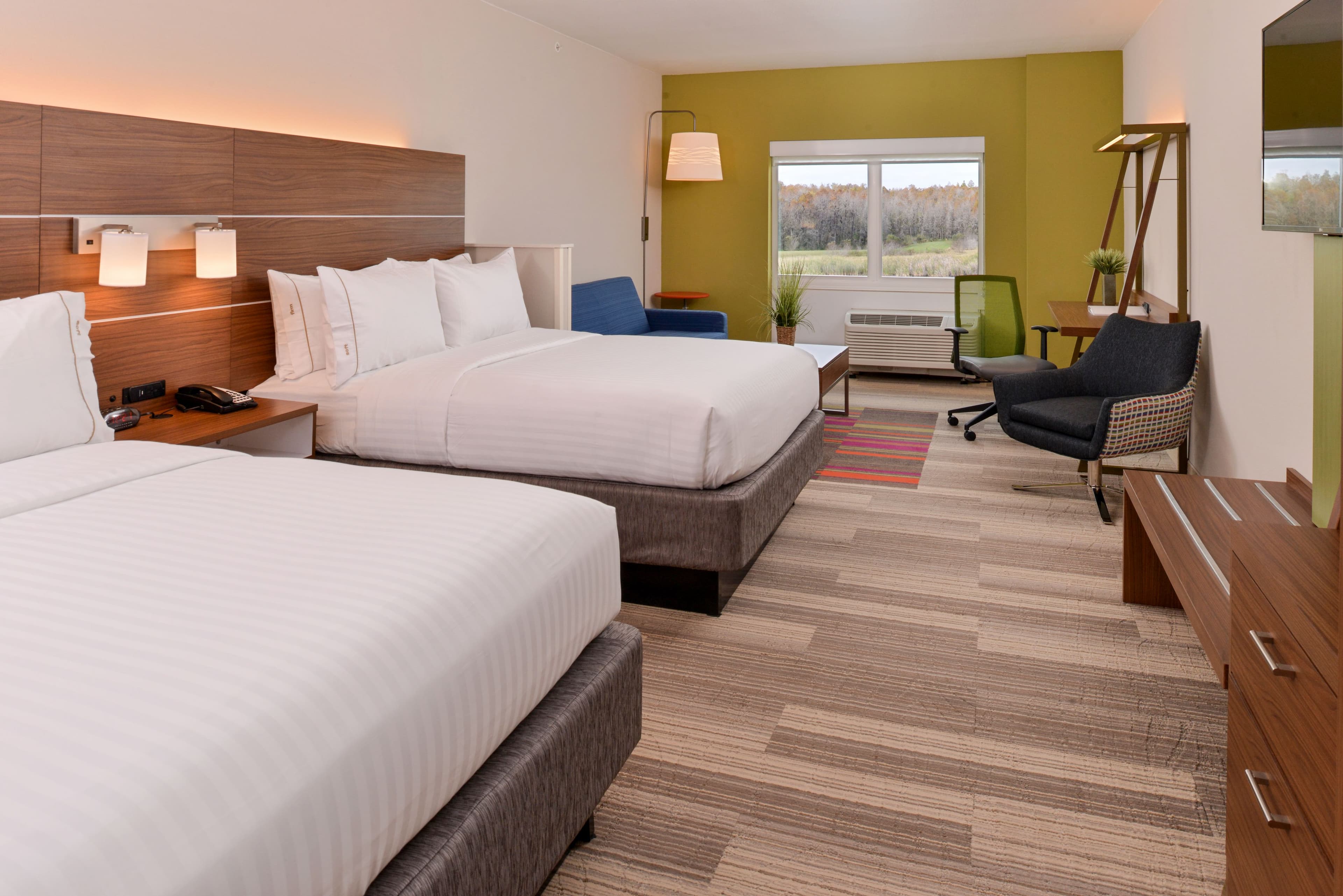 Holiday Inn Express & Suites Salem — 27
