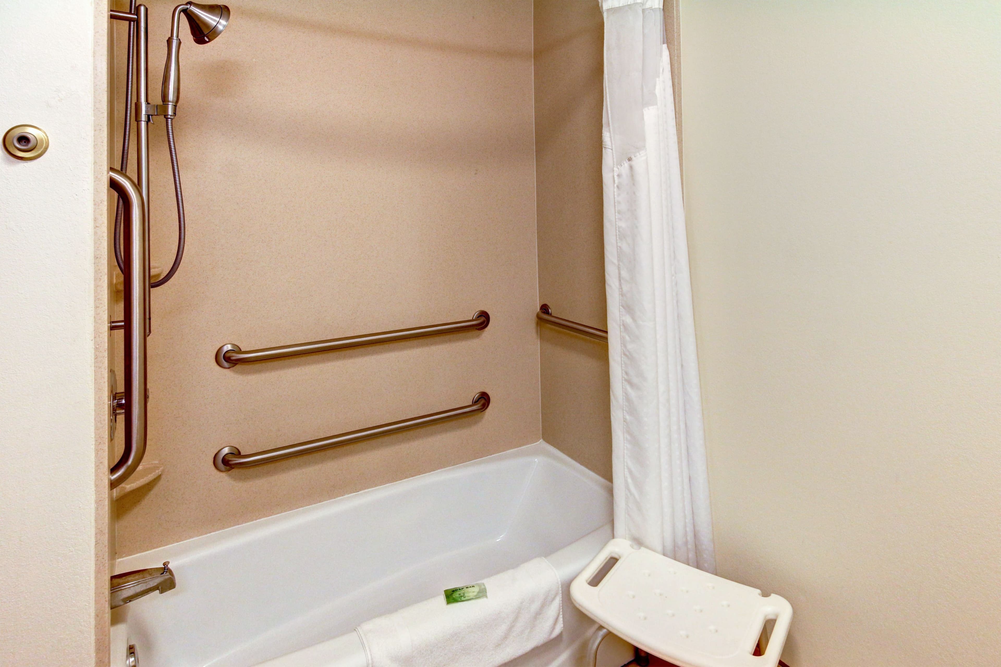 Holiday Inn Express & Suites San Angelo — 8
