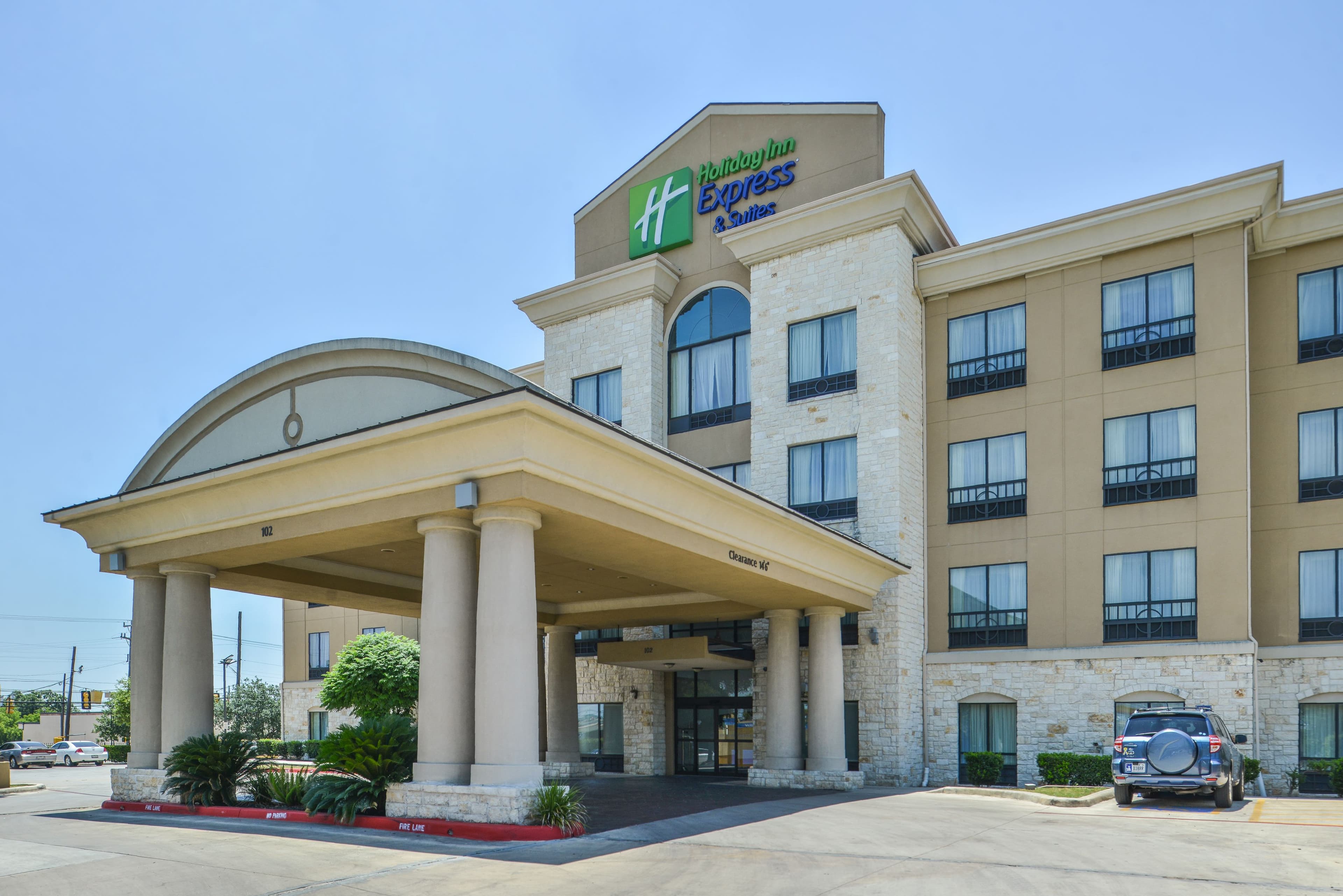 Holiday Inn Express & Suites San Antonio NW-Medical Area - Image 1