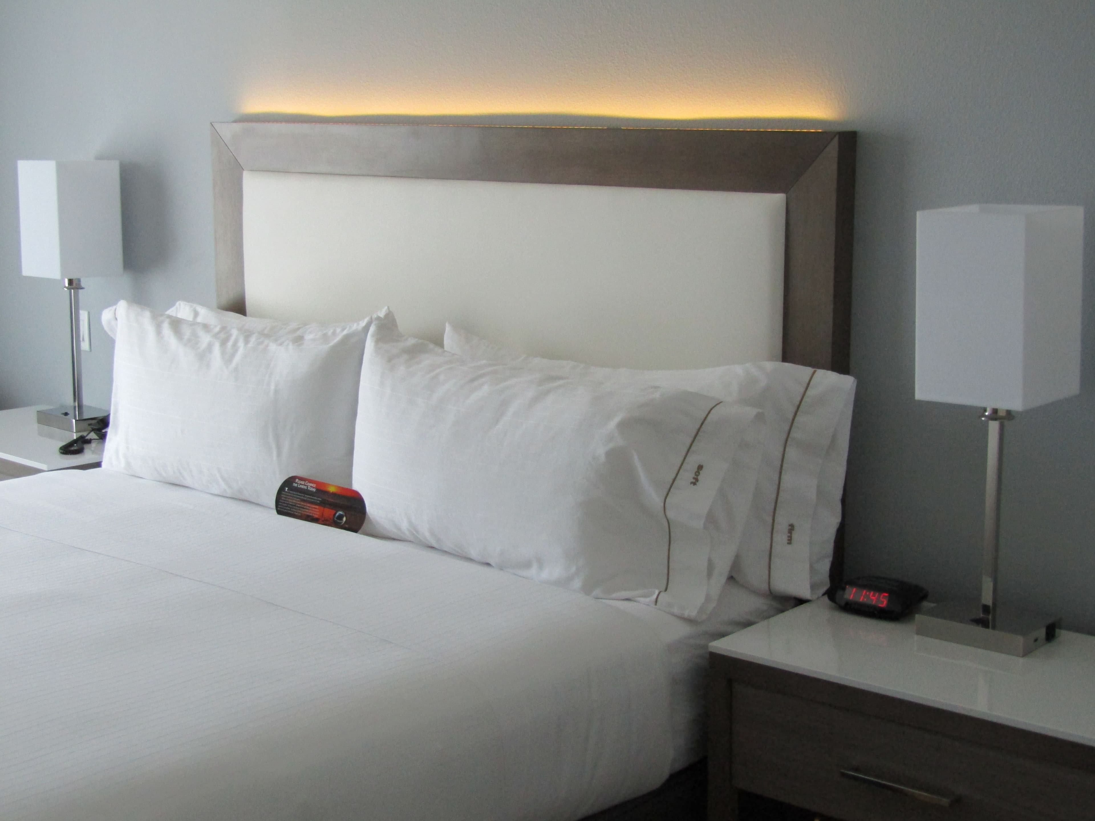 Holiday Inn Express & Suites San Diego - Mission Valley — 7
