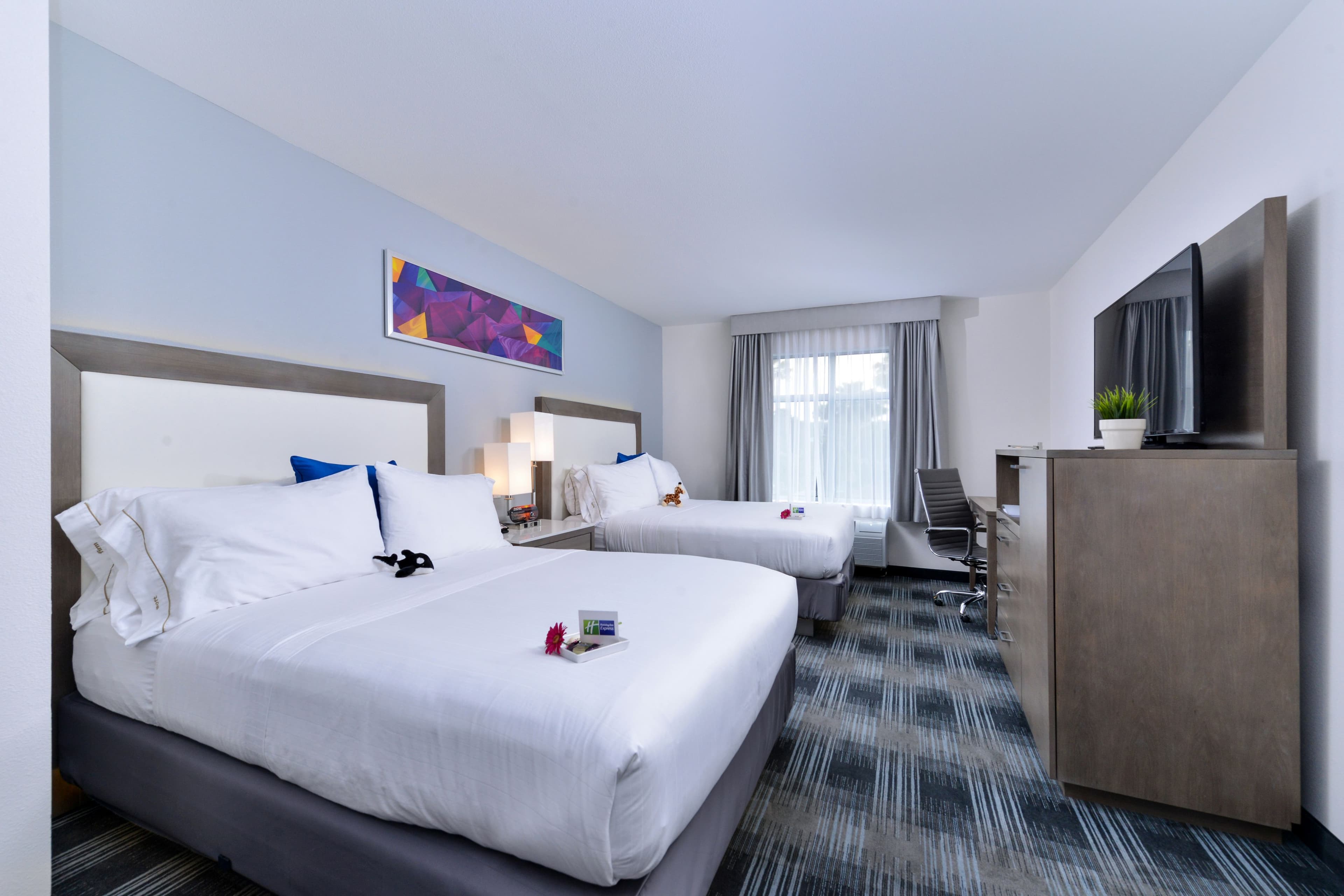 Holiday Inn Express & Suites San Diego - Mission Valley — 16