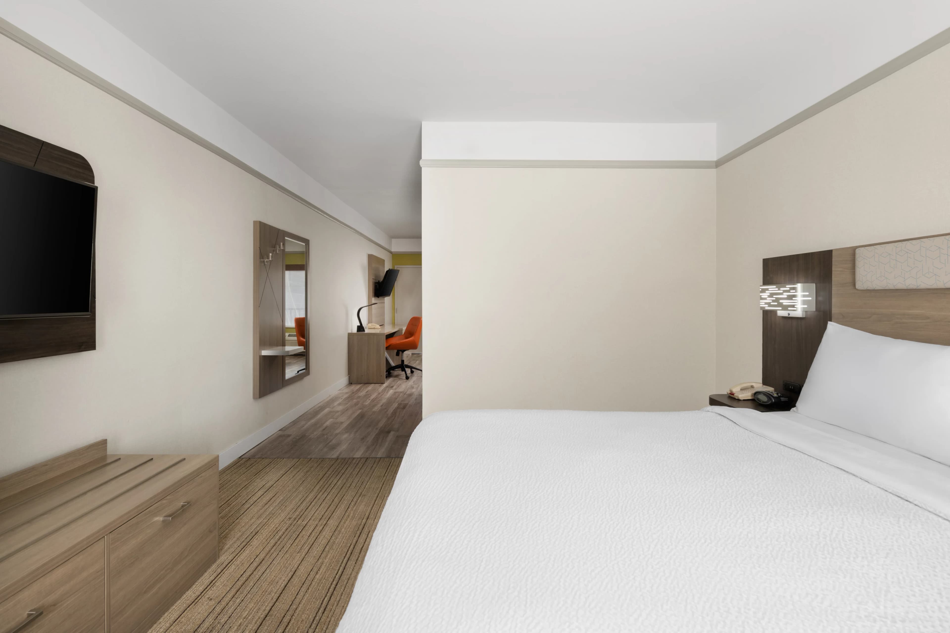Holiday Inn Express & Suites San Dimas — 38