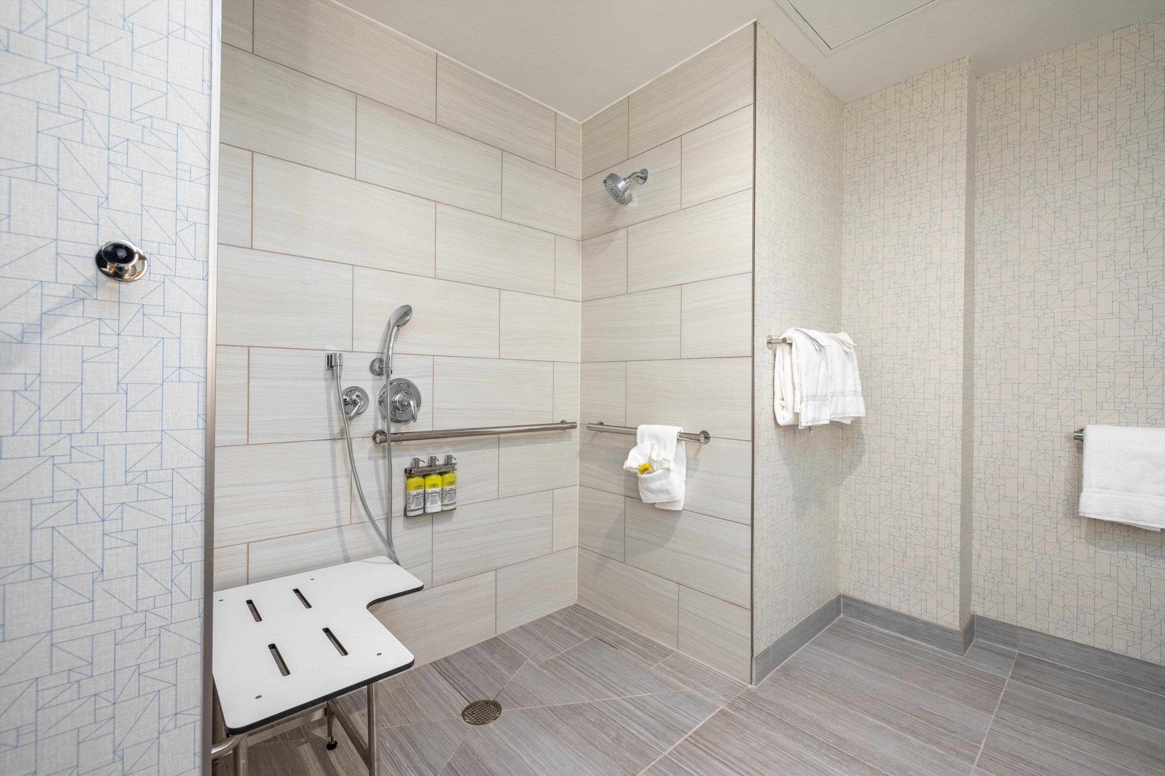 Holiday Inn Express & Suites San Jose – Silicon Valley — 30
