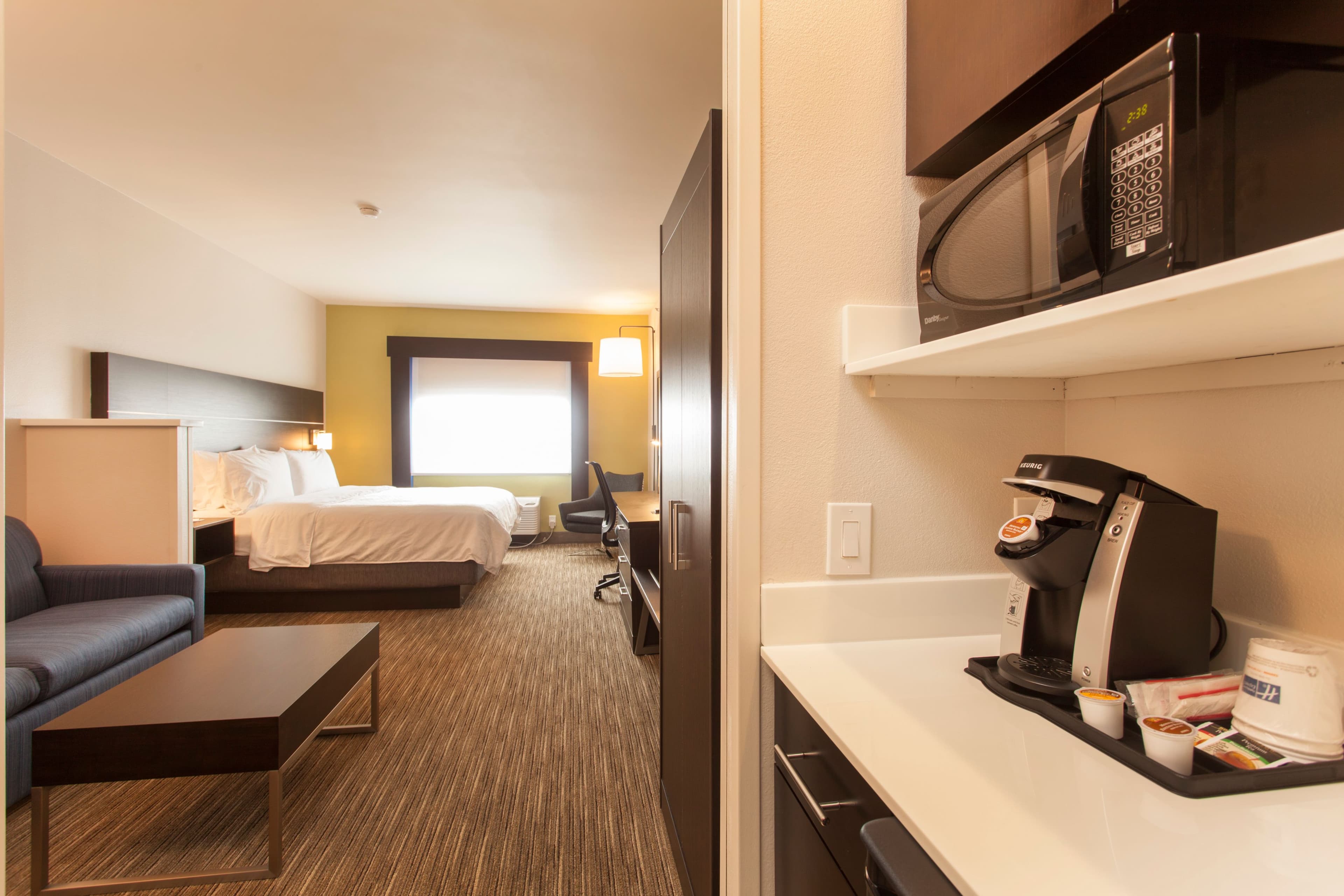 Holiday Inn Express & Suites Santa Fe — 17