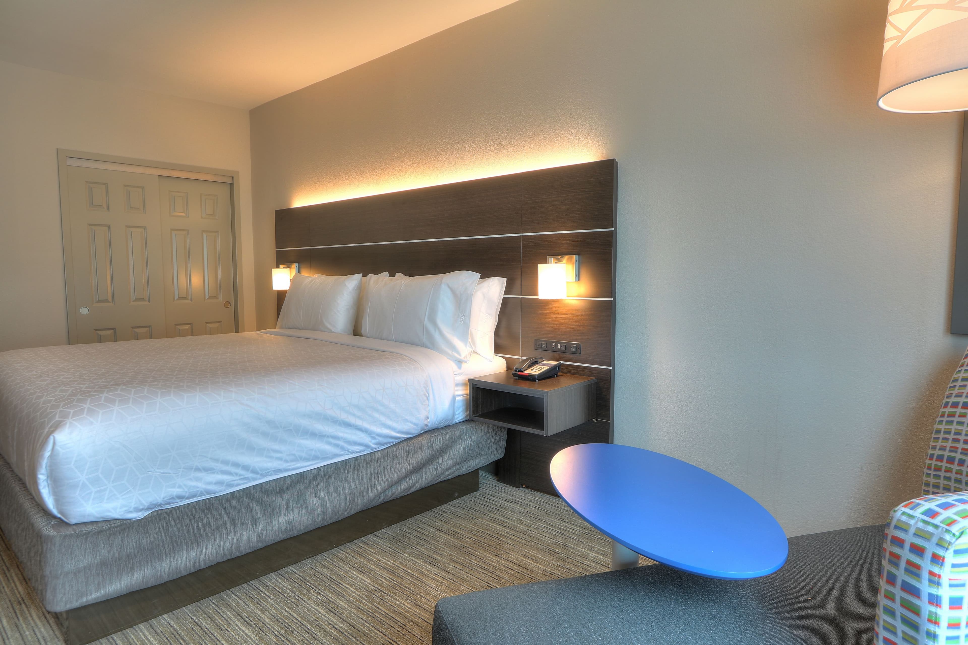 Holiday Inn Express & Suites Mobile/Saraland — 17