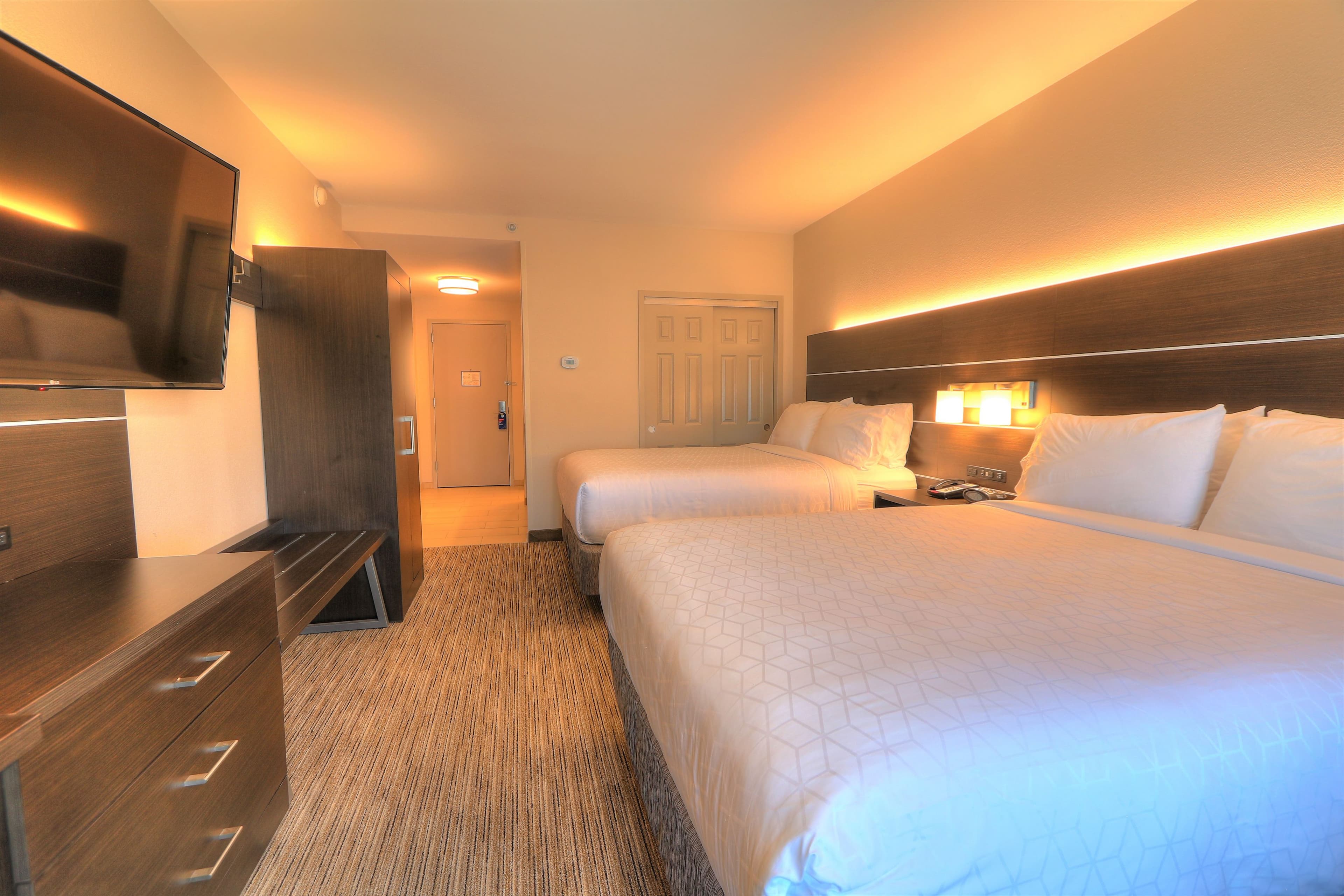 Holiday Inn Express & Suites Mobile/Saraland — 34