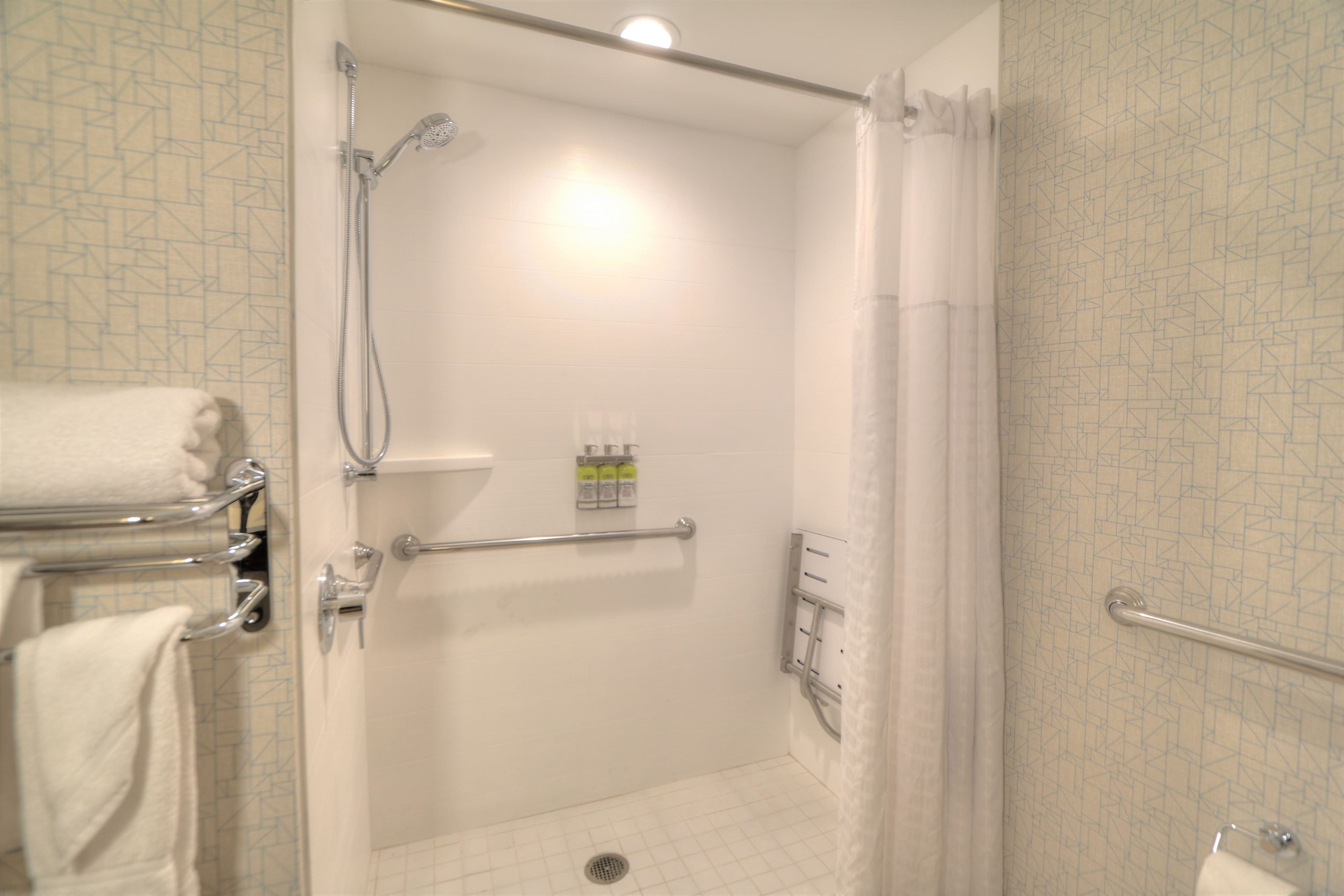 Holiday Inn Express & Suites Mobile/Saraland — 24