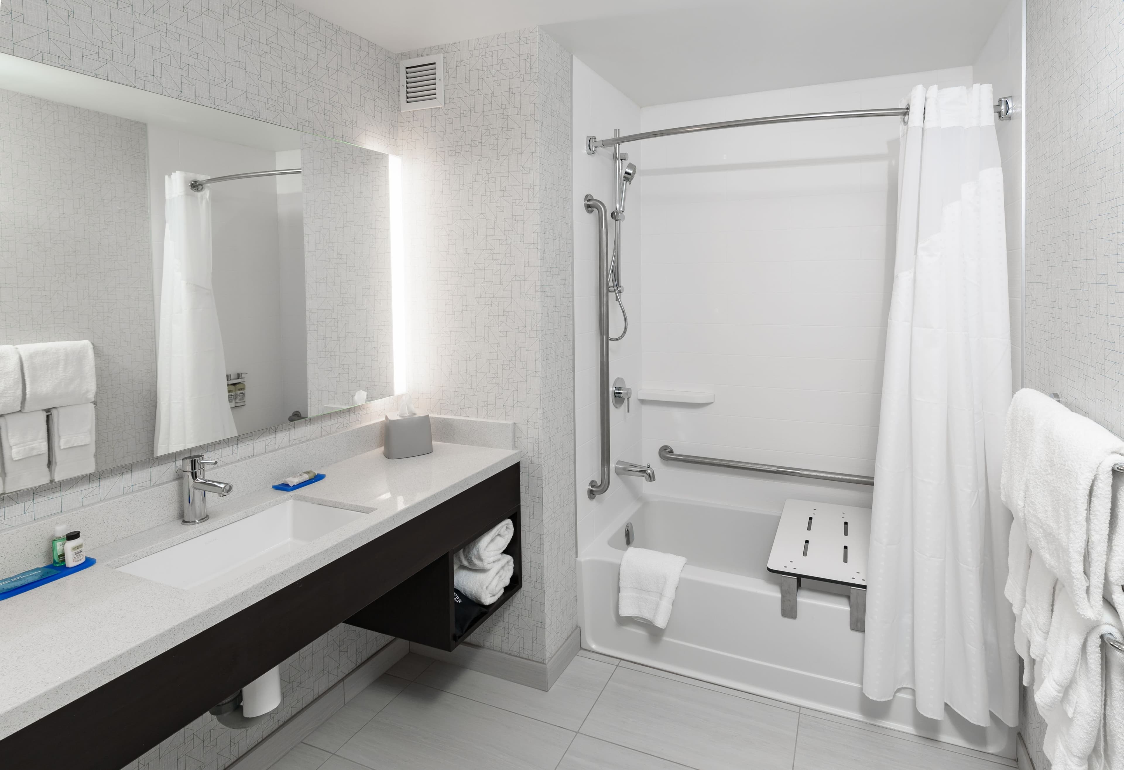 Holiday Inn Express & Suites Saskatoon East - University — 15