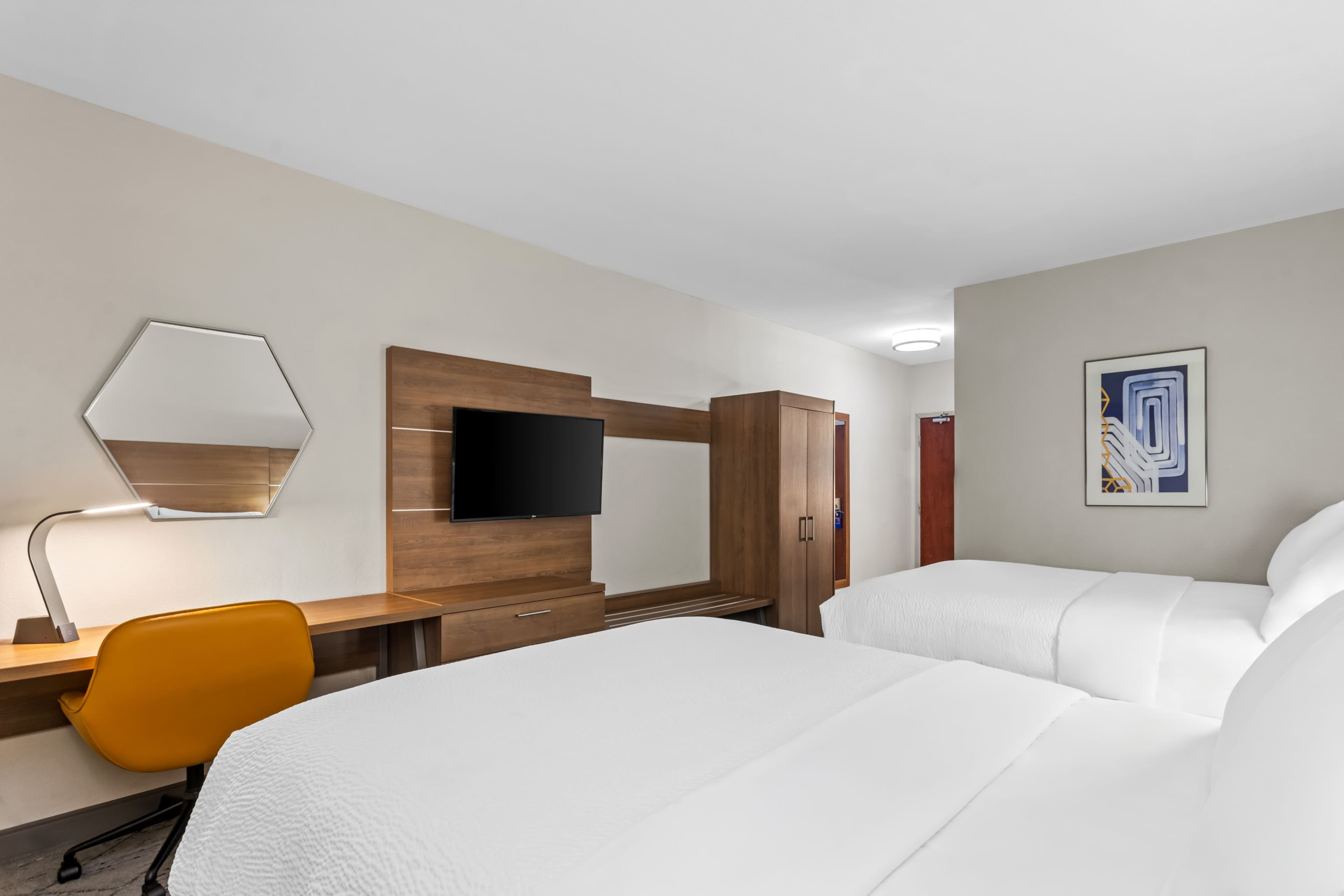 Holiday Inn Express & Suites Savannah - Midtown — 14