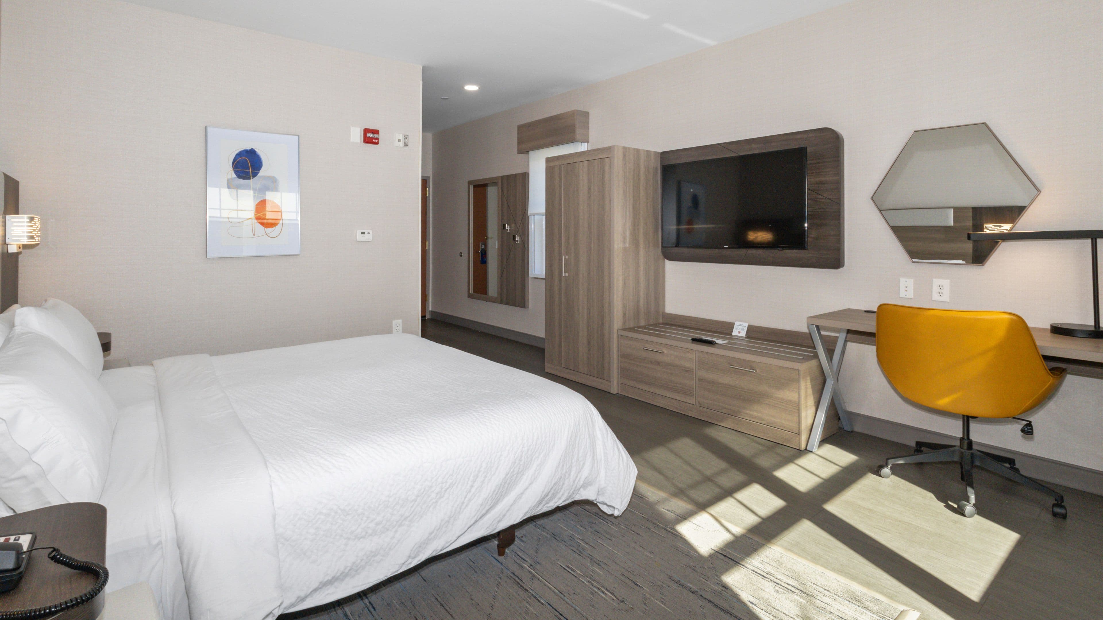 Holiday Inn Express & Suites Hampton South-Seabrook — 13