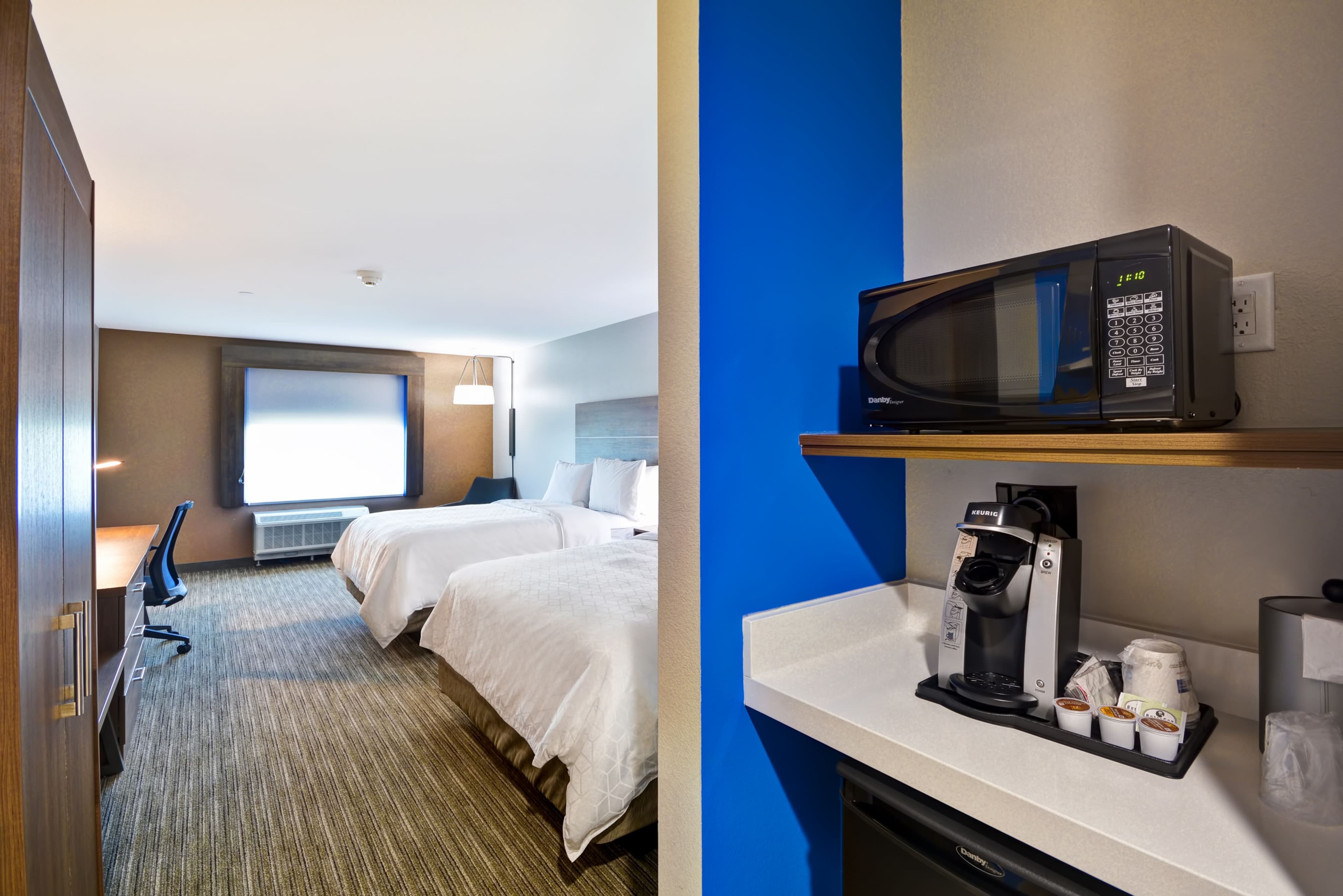 Holiday Inn Express & Suites Houston NASA - Boardwalk Area — 22