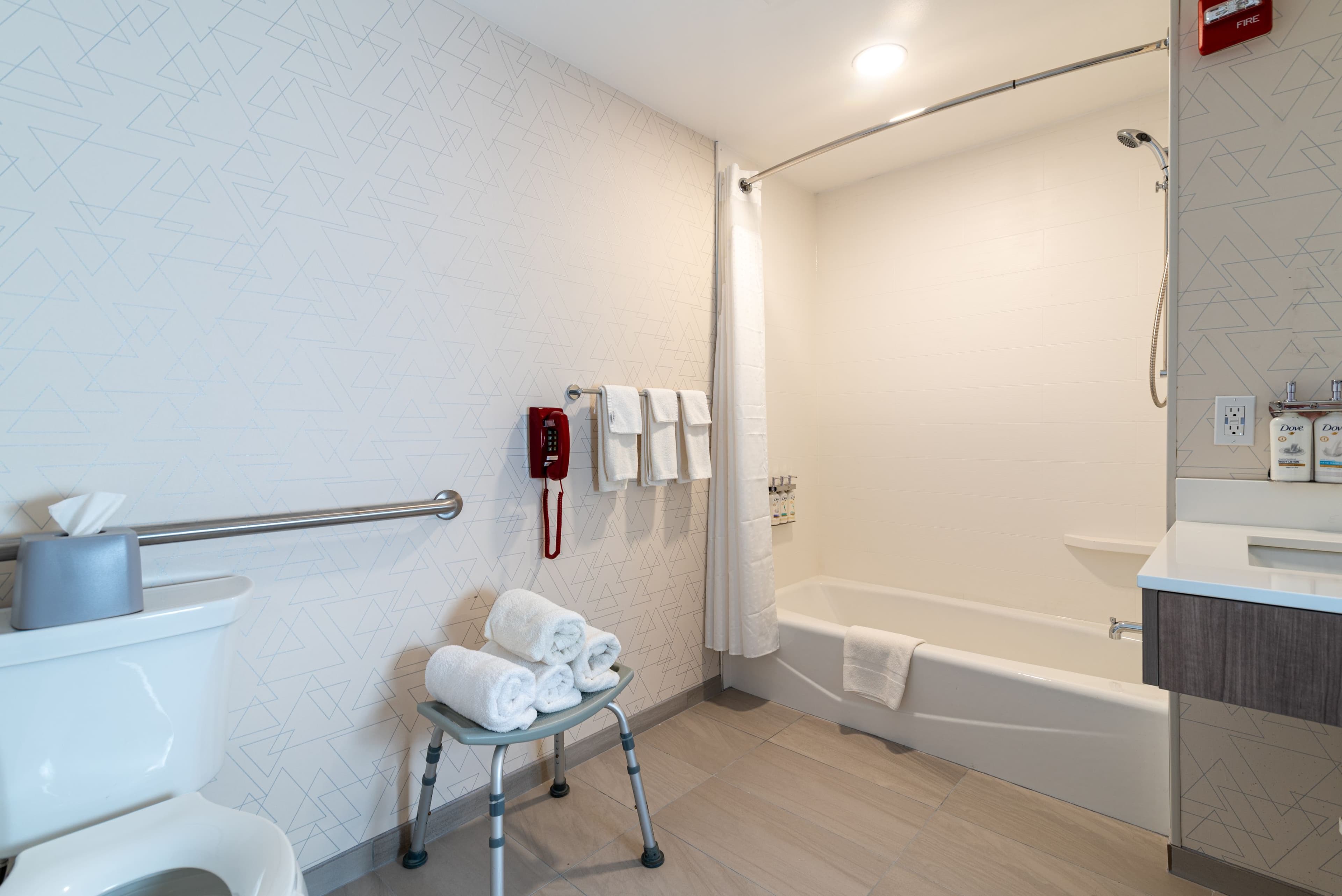 Holiday Inn Express & Suites Hampton South-Seabrook — 20