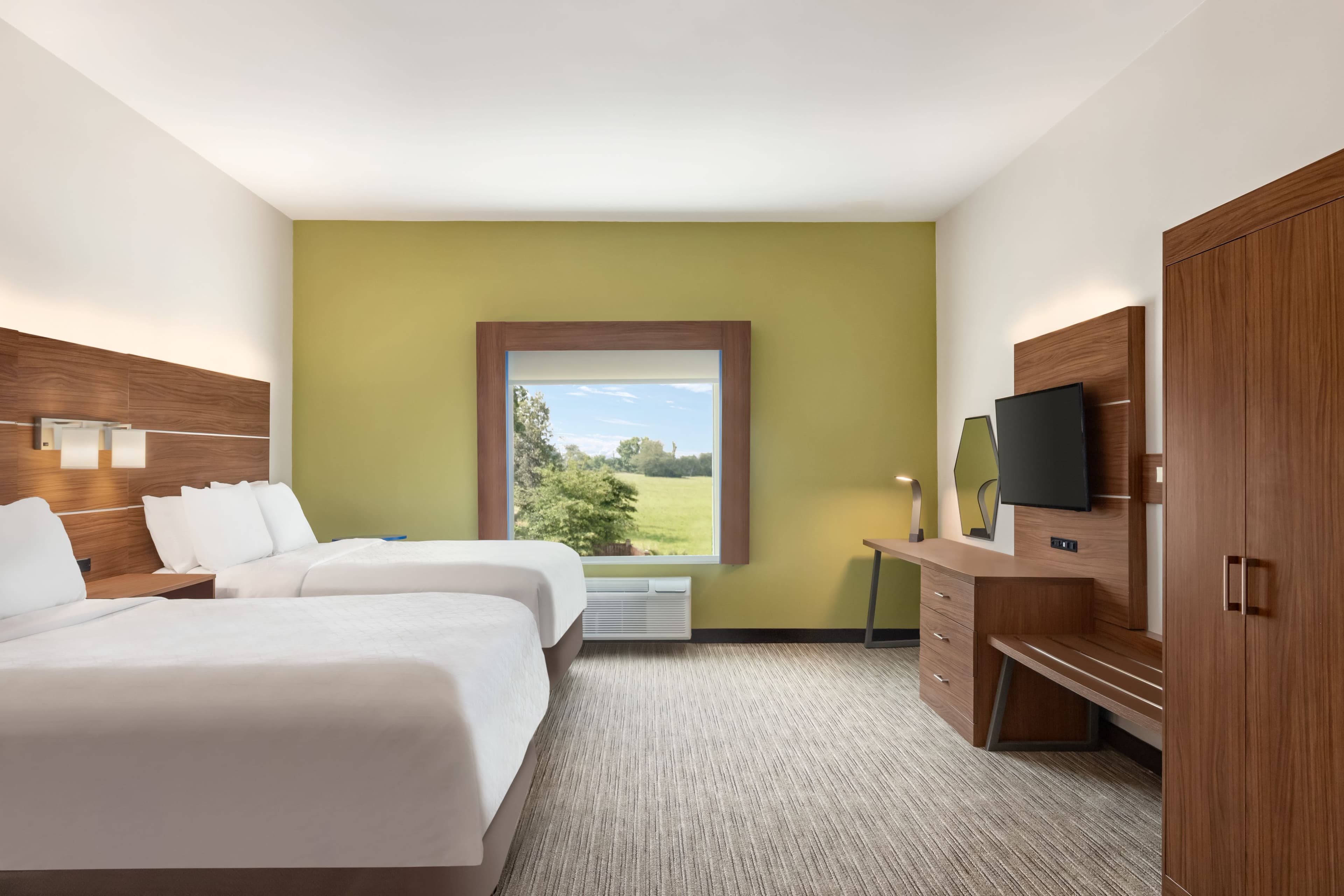 Holiday Inn Express & Suites Searcy — 8
