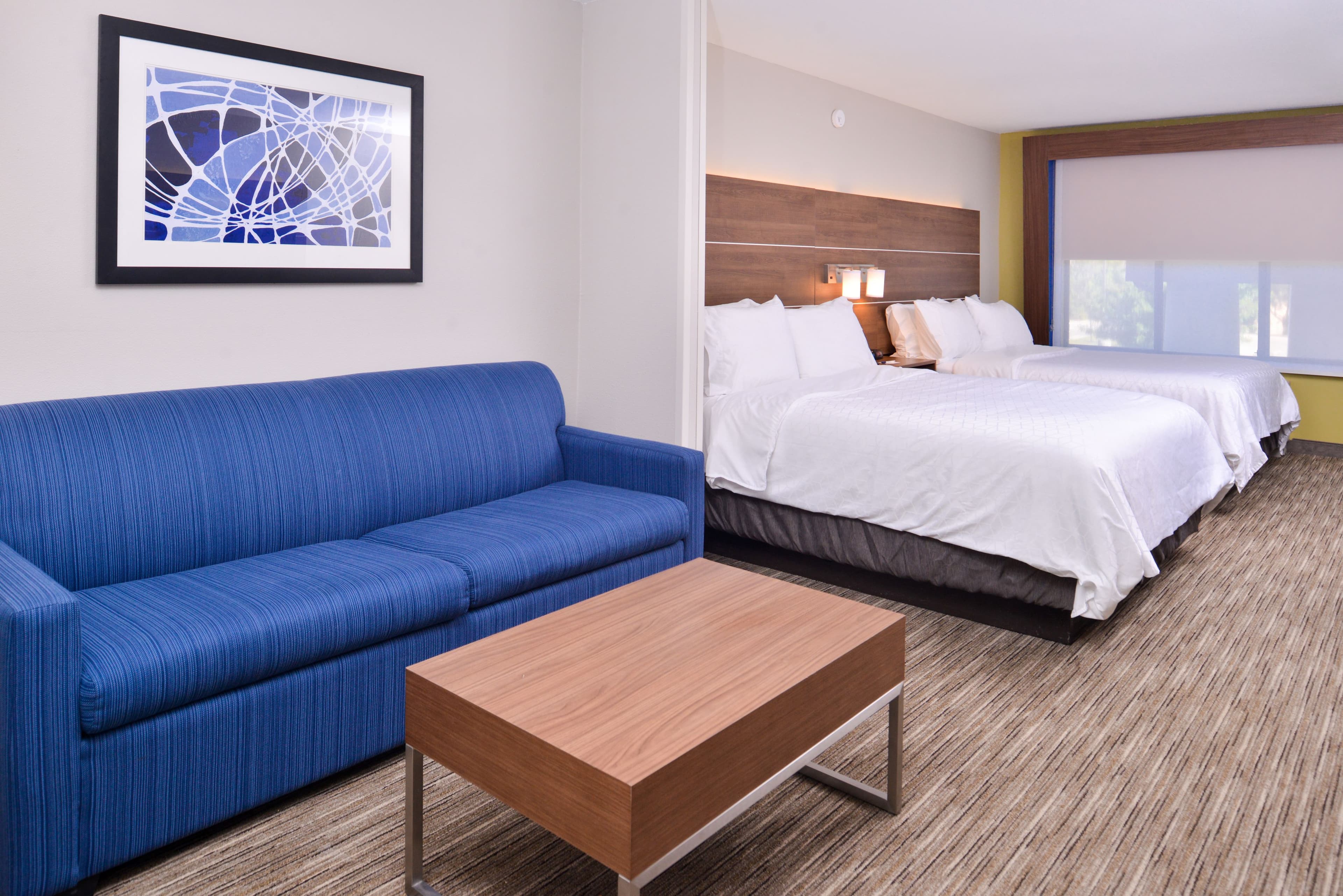 Holiday Inn Express & Suites Selma — 8