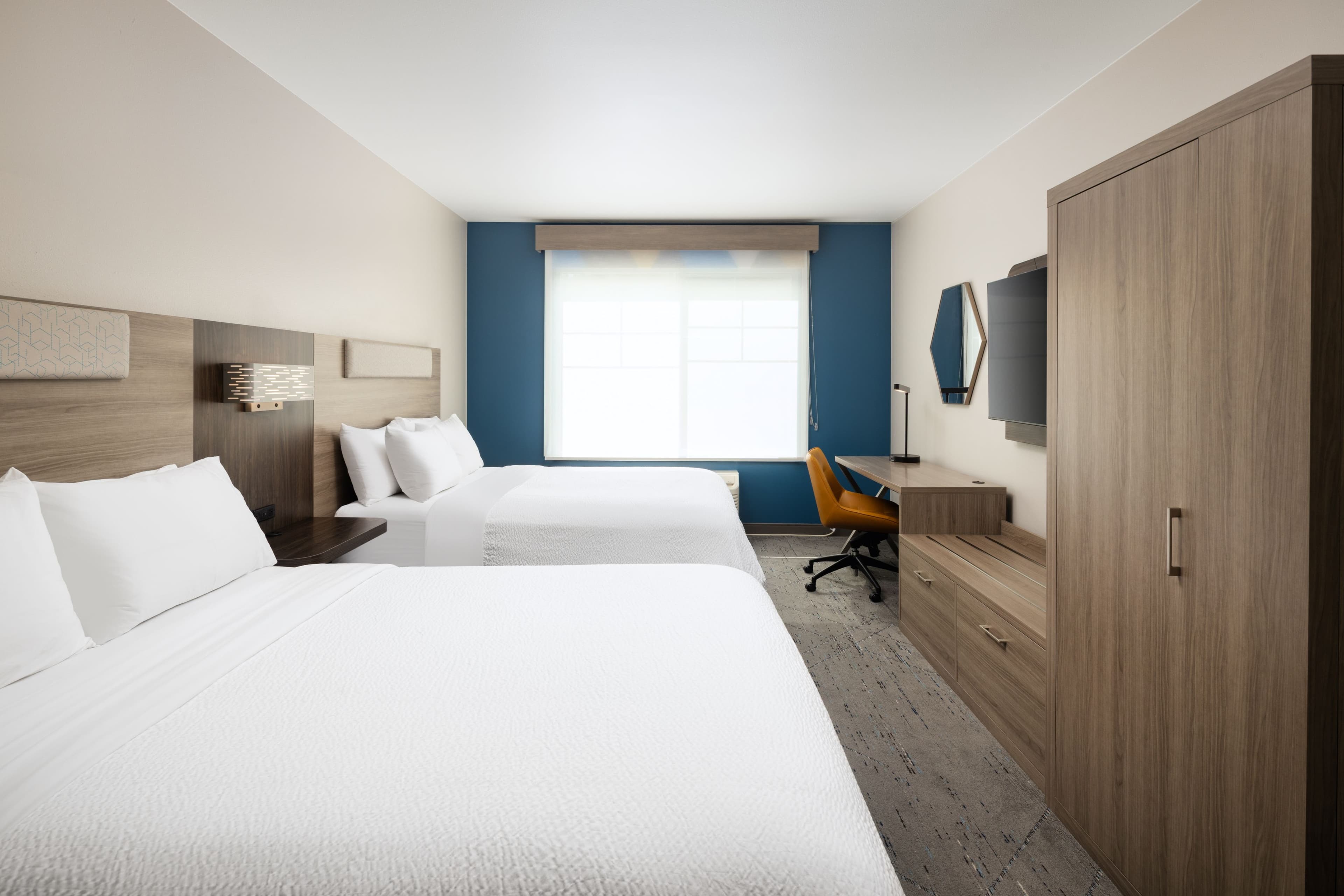 Holiday Inn Express & Suites Sequim — 6