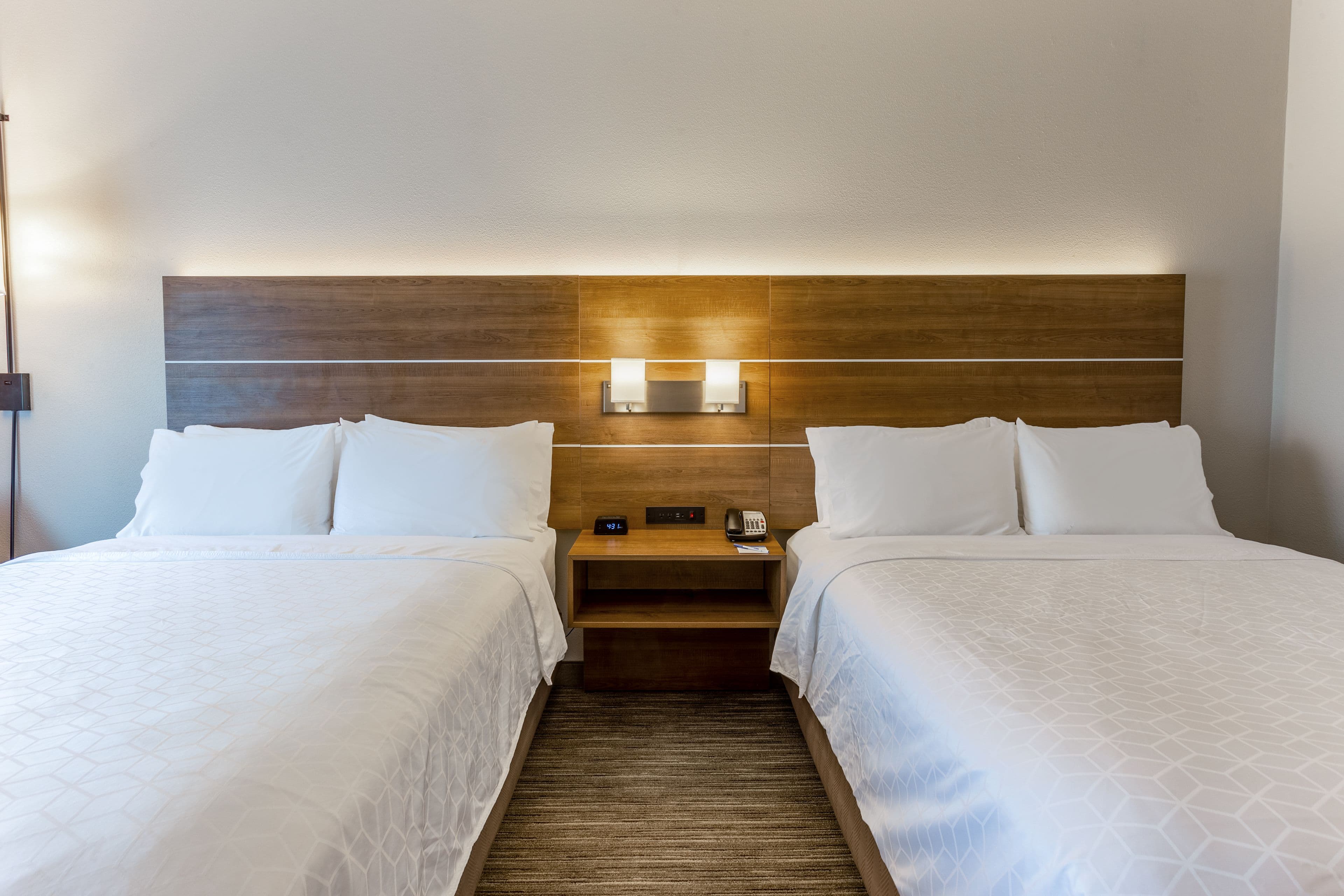 Holiday Inn Express & Suites O'Fallon/Shiloh — 7