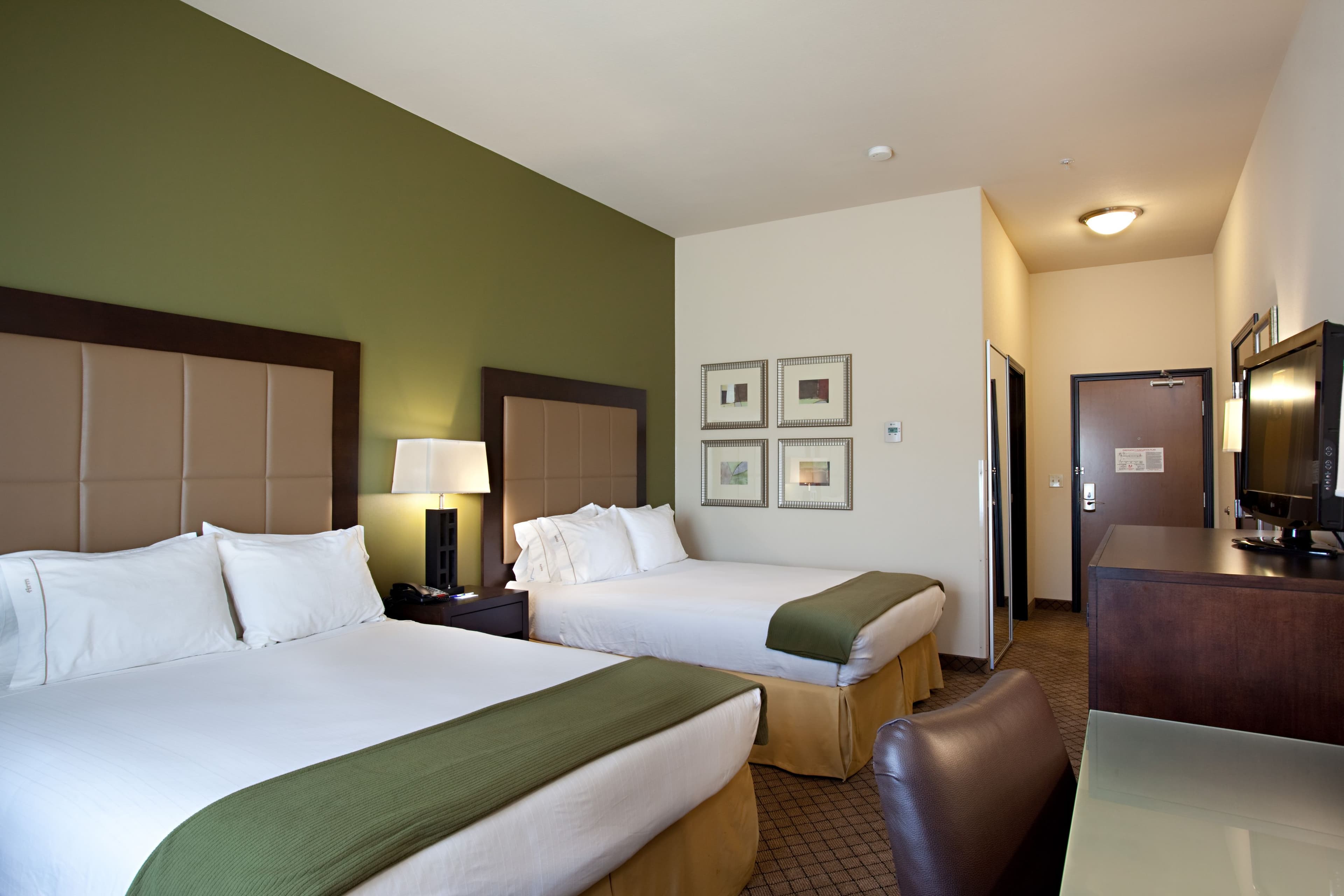 Holiday Inn Express & Suites Silt-Rifle — 16