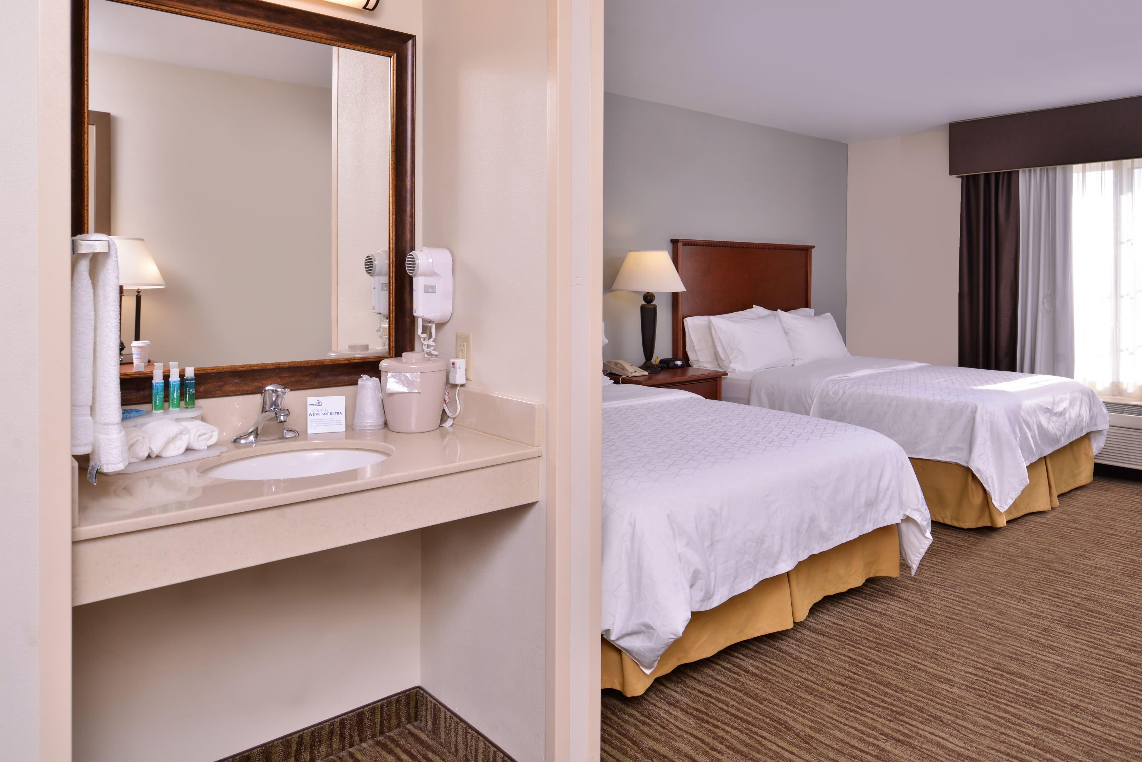 Holiday Inn Express & Suites Sioux Falls At Empire Mall — 32