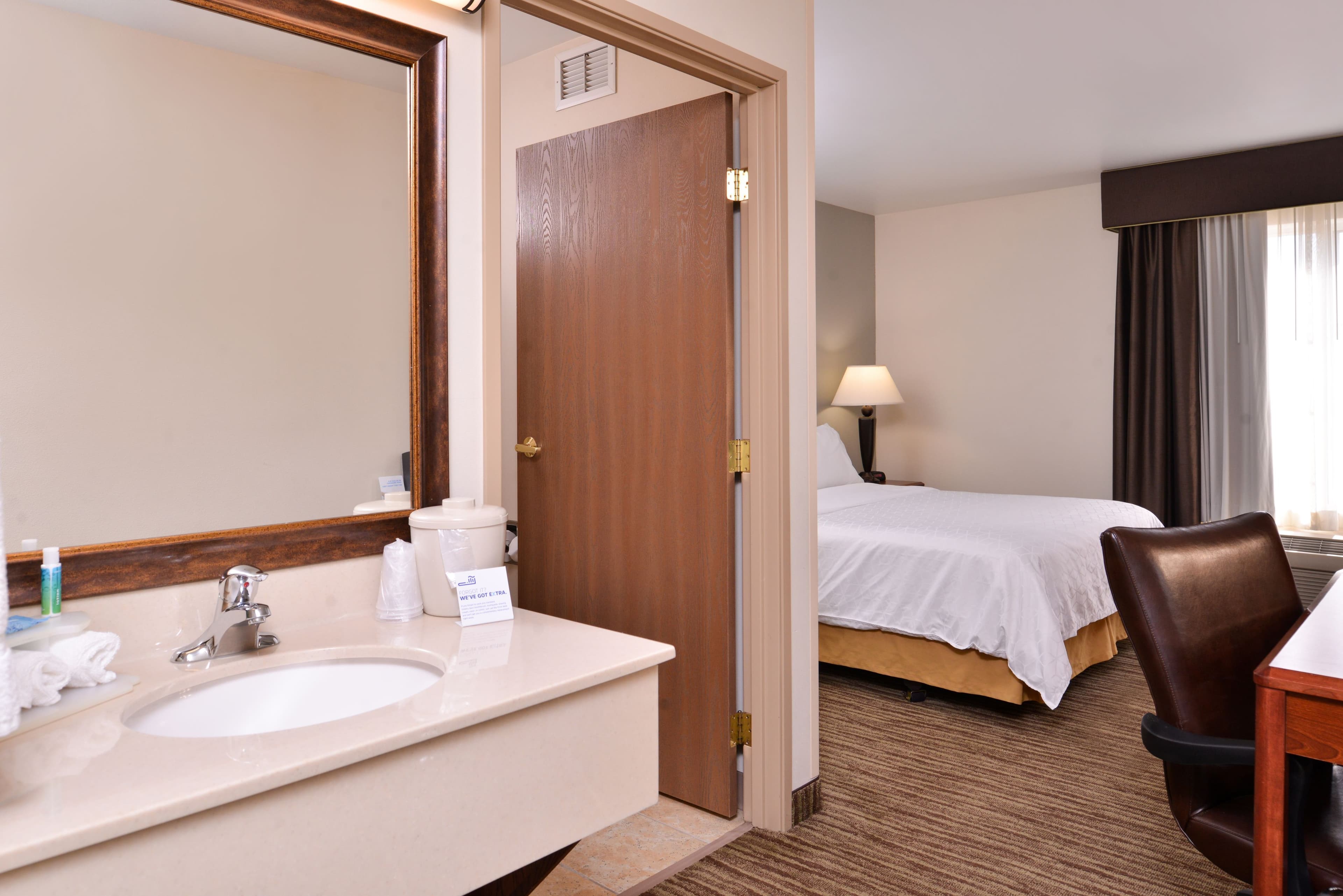 Holiday Inn Express & Suites Sioux Falls At Empire Mall — 22