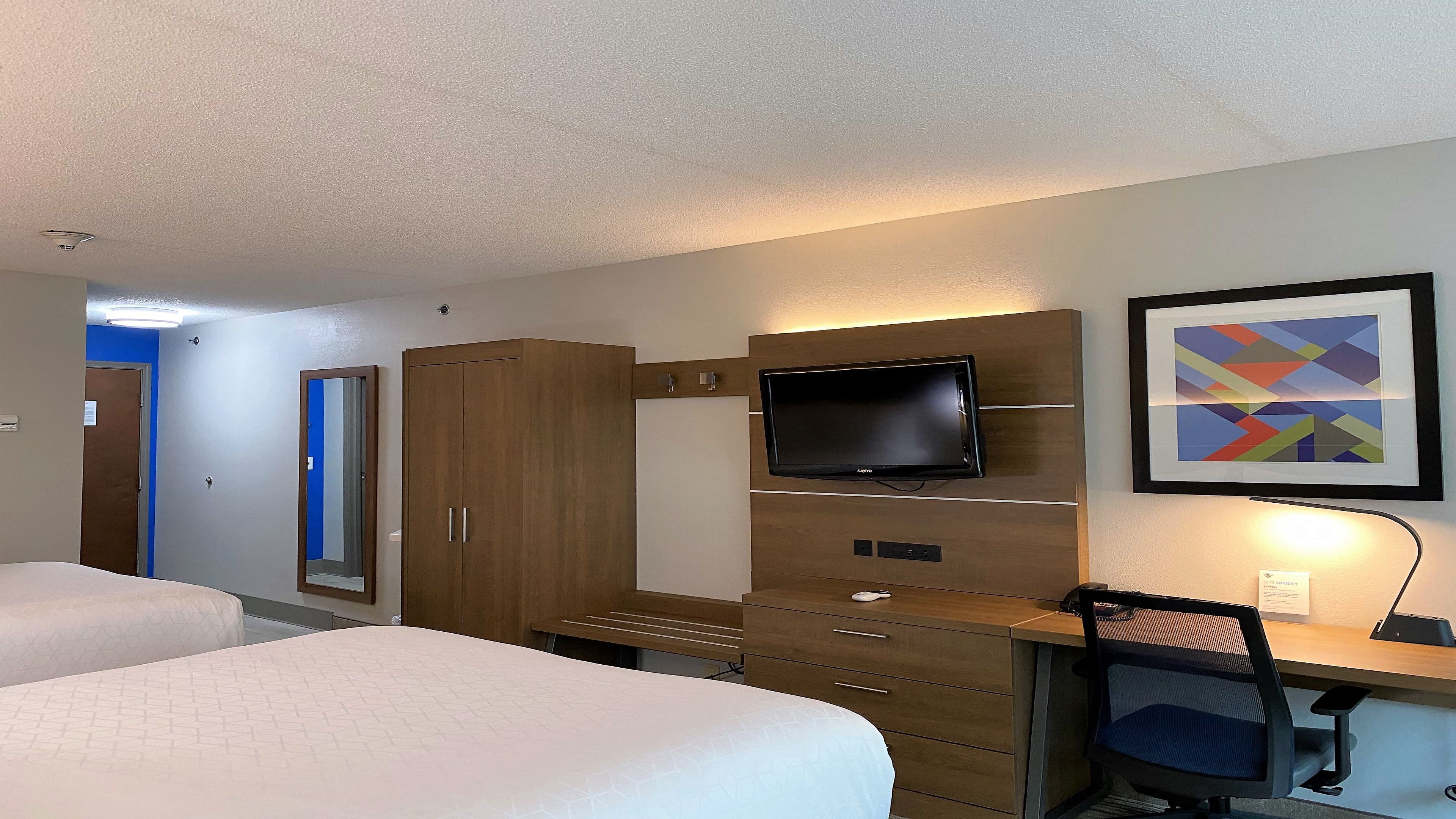 Holiday Inn Express & Suites Somerset Central — 7
