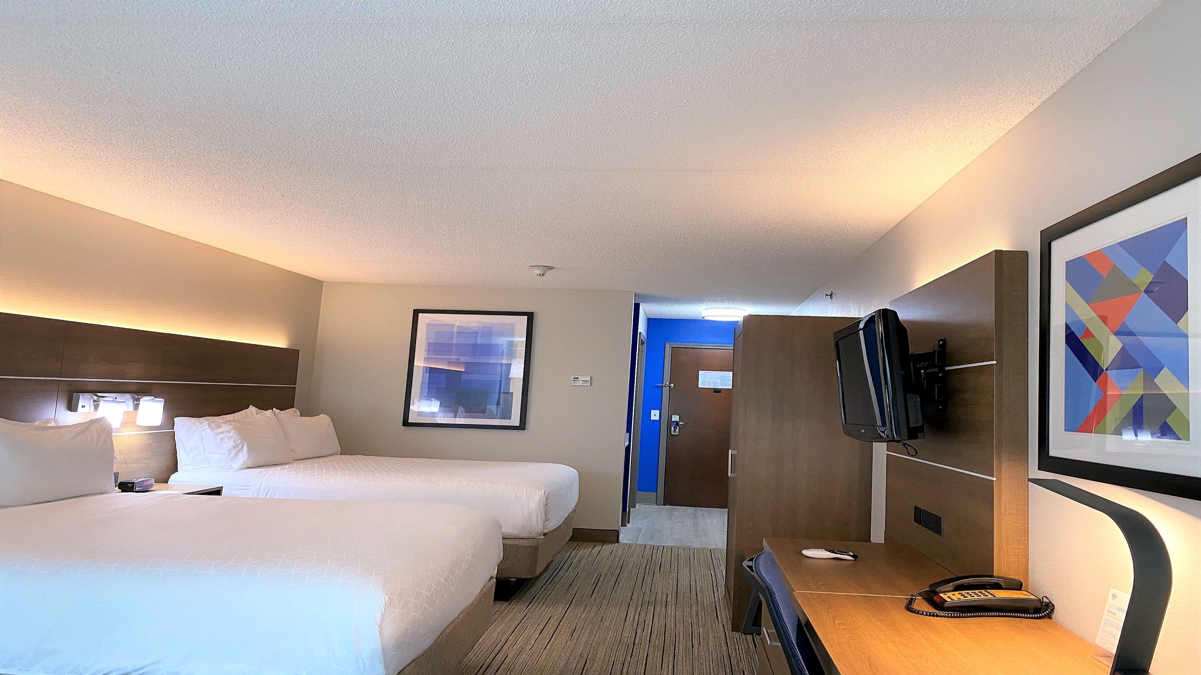 Holiday Inn Express & Suites Somerset Central — 9